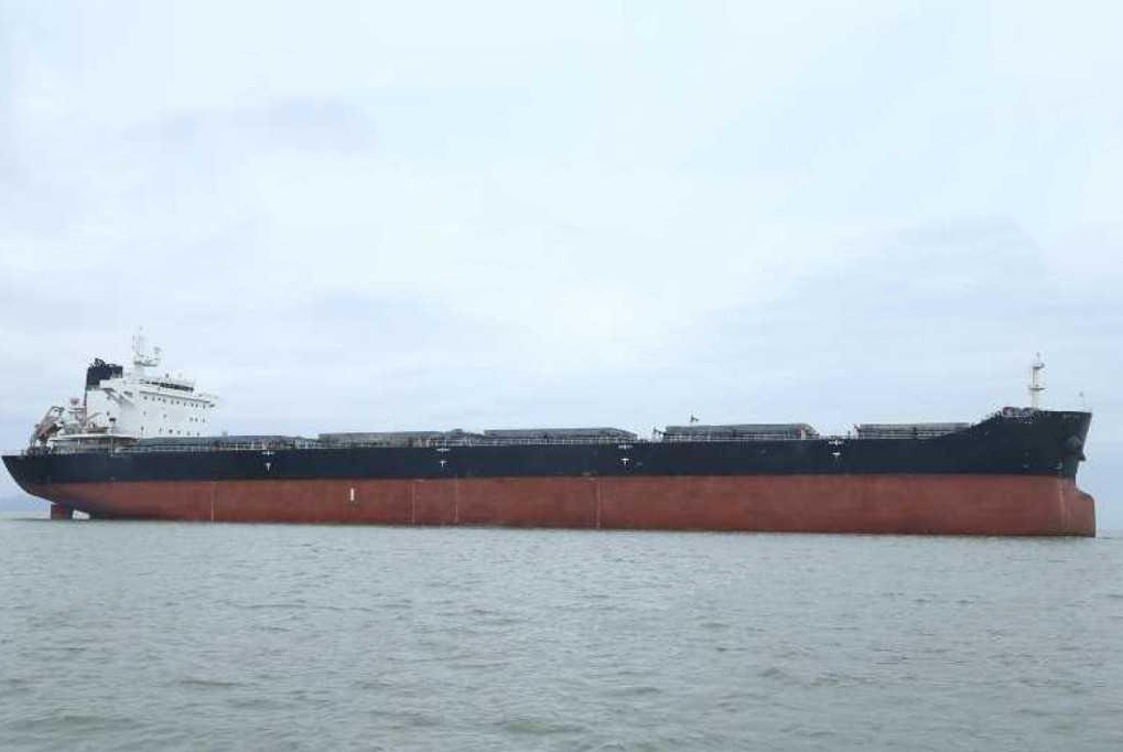 出售65000吨散货船