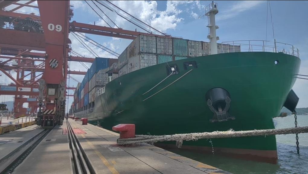 出售1500箱集装箱船