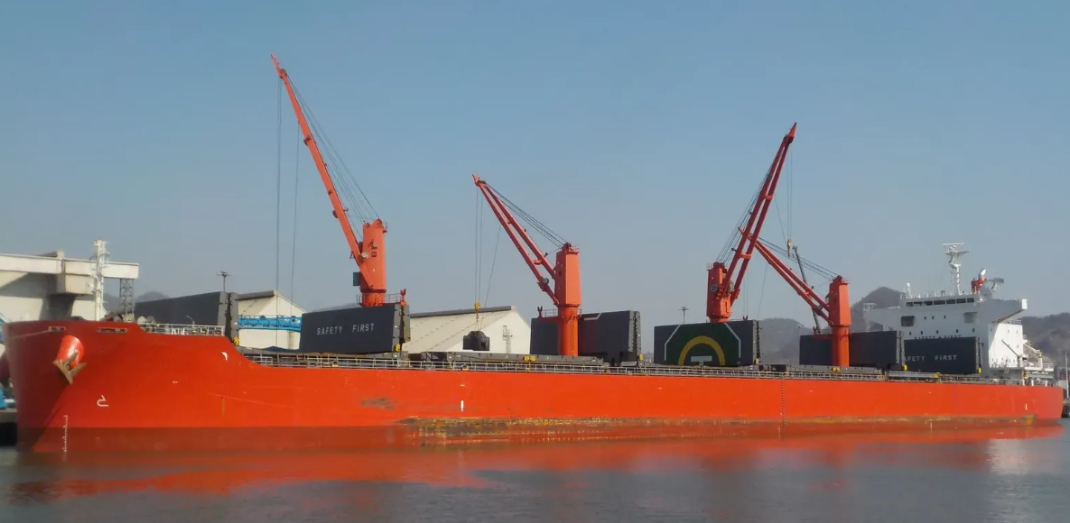 出售61400吨散货船