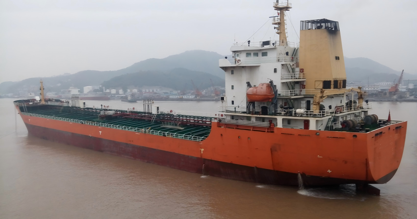 出售15147吨成品油船