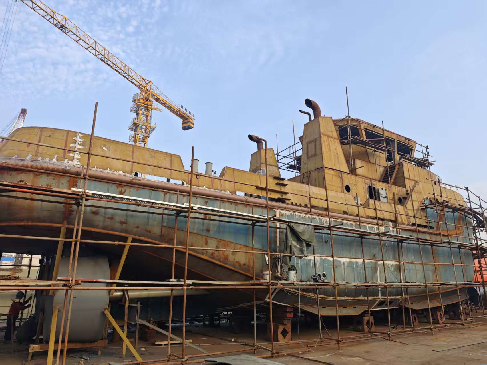 出售2200马力普通拖轮