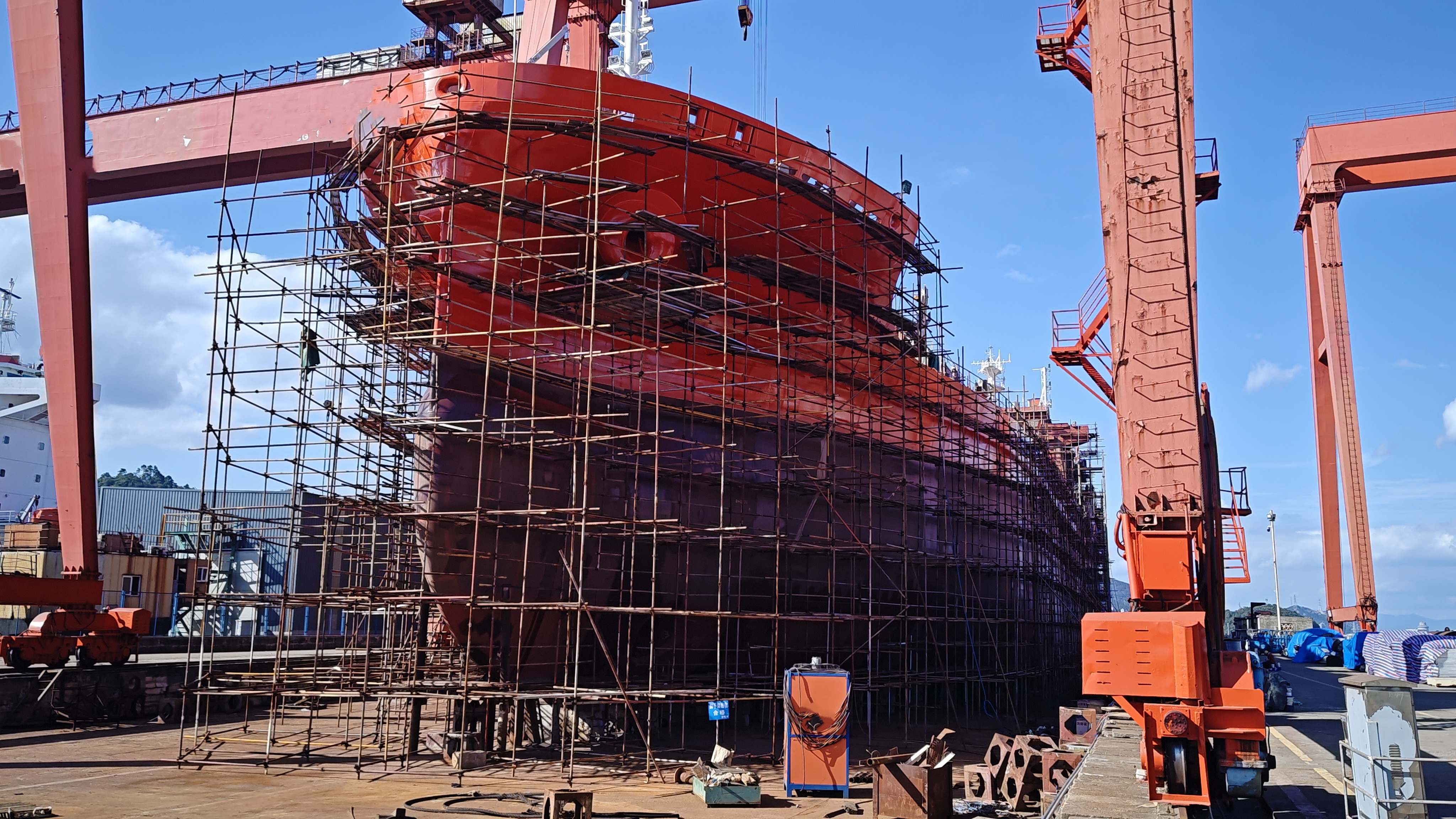 出售在建13800吨化学品船