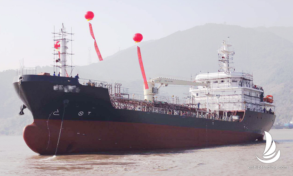 3500 T Product Oil Tanker For Sale