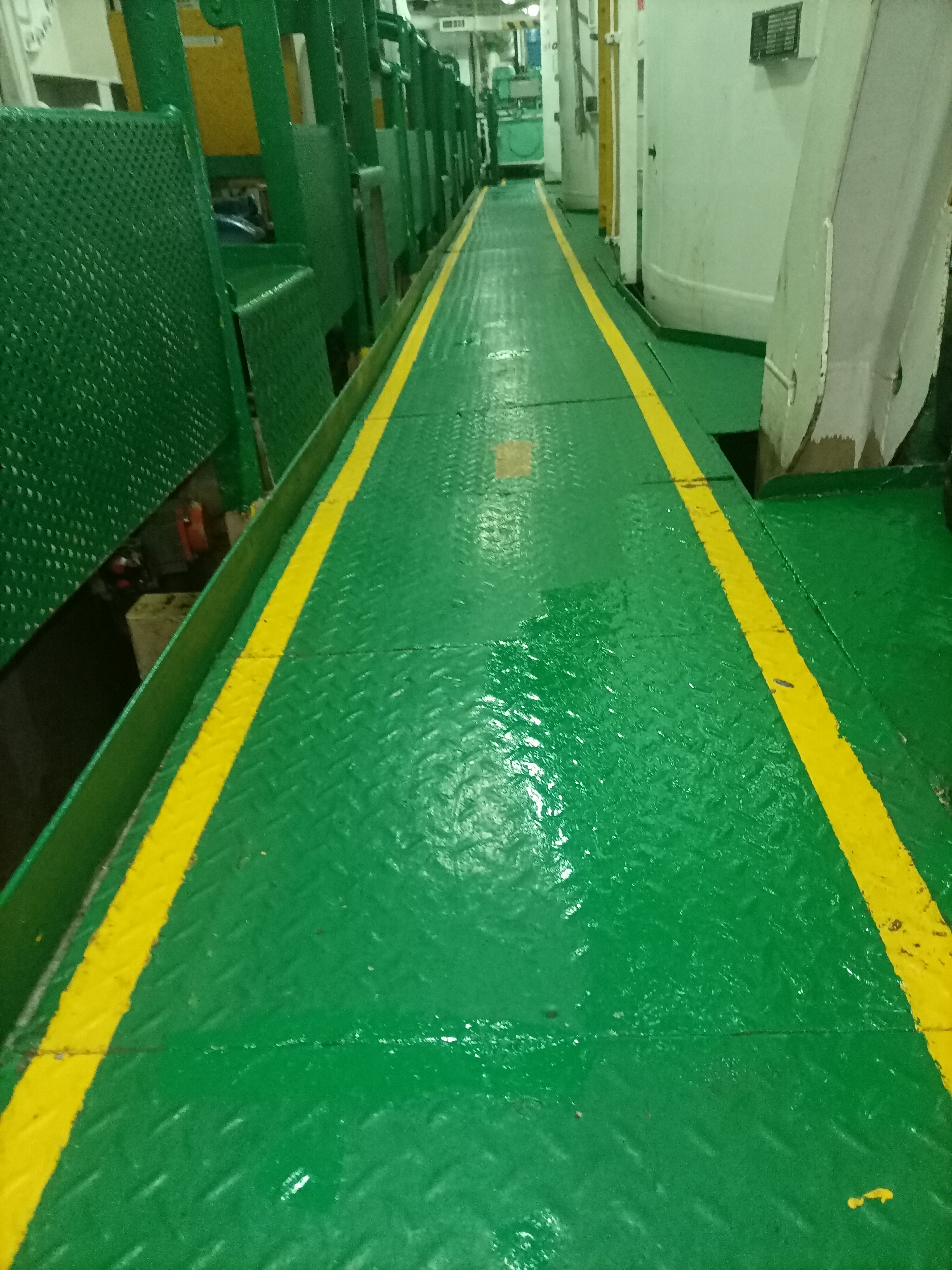 出售10771马力三用拖轮
