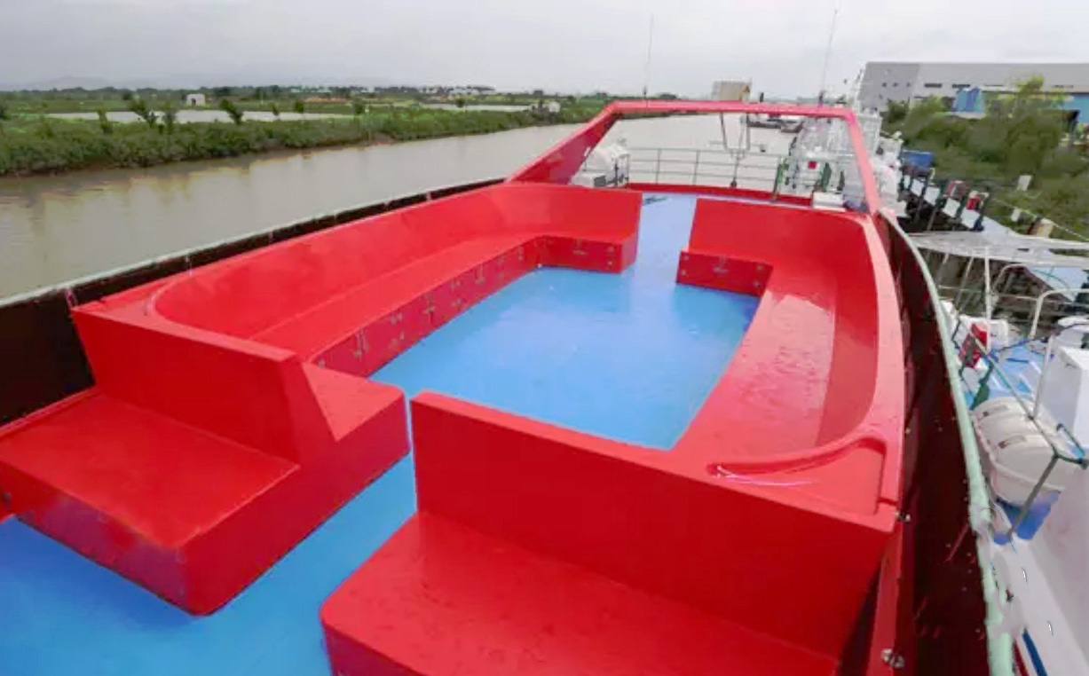 出售99人高速客船