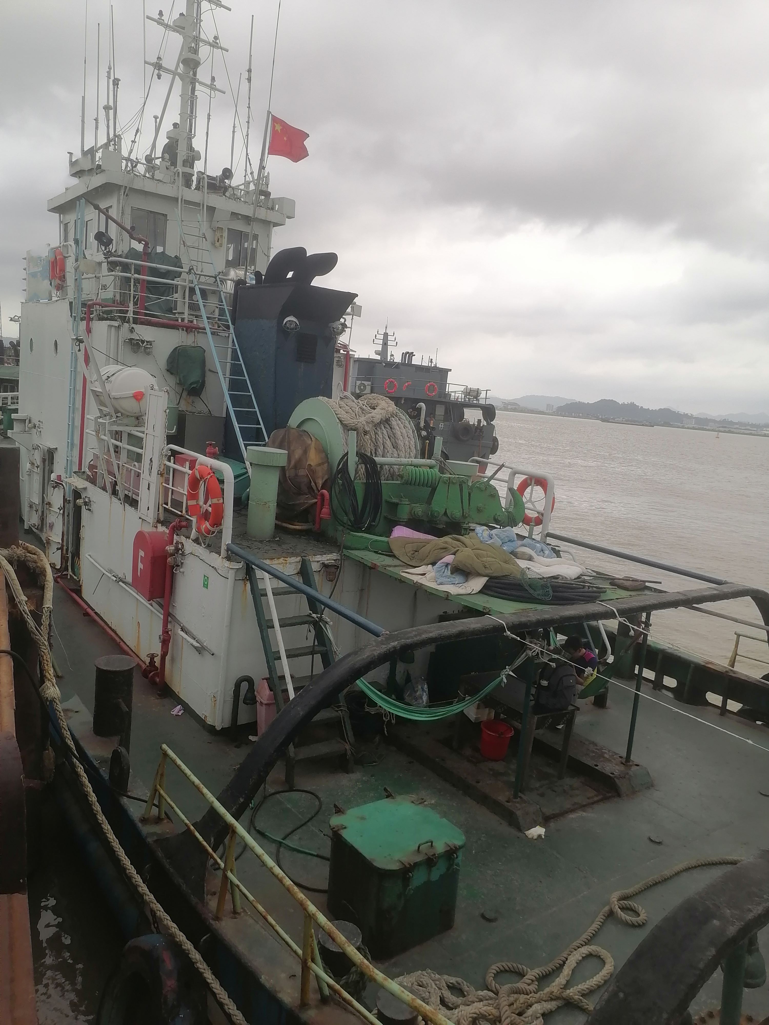 出售2600 马力港作拖轮