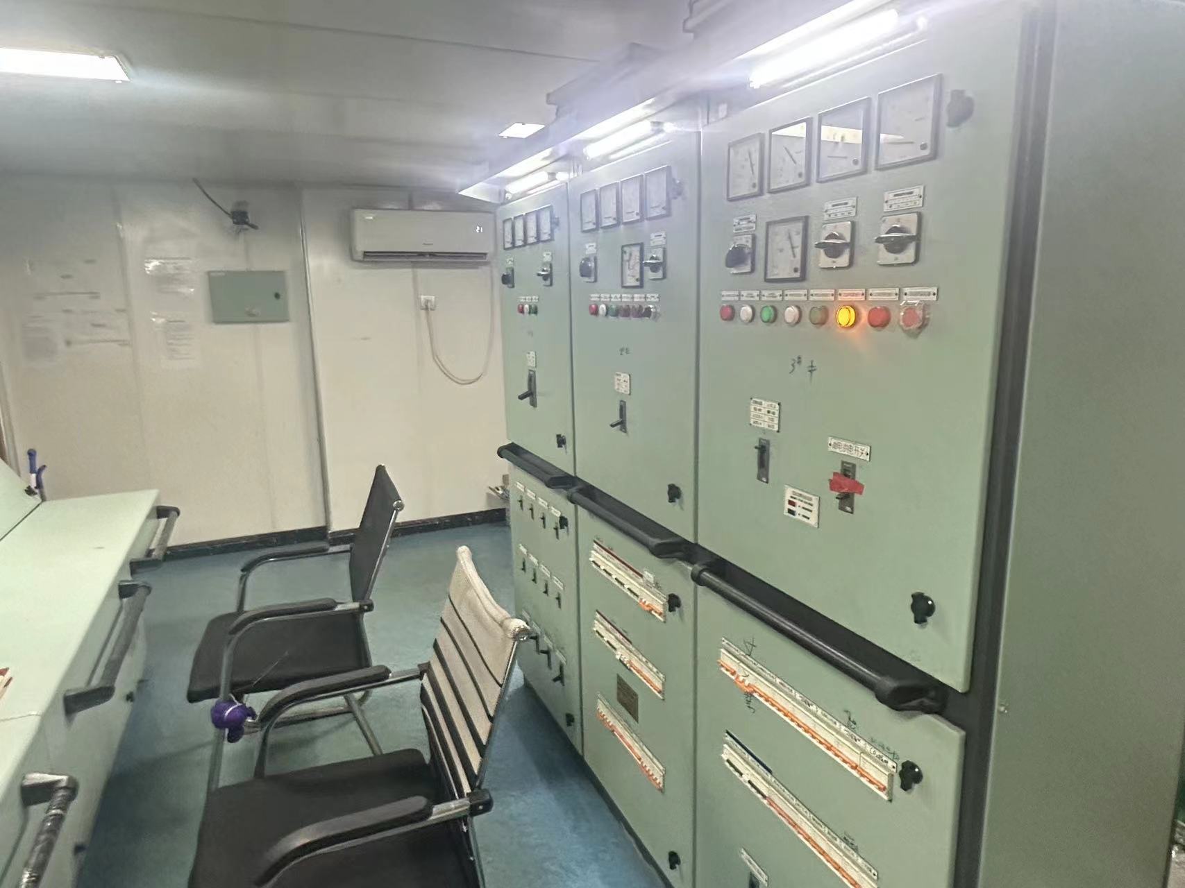 出售6060吨甲板货驳