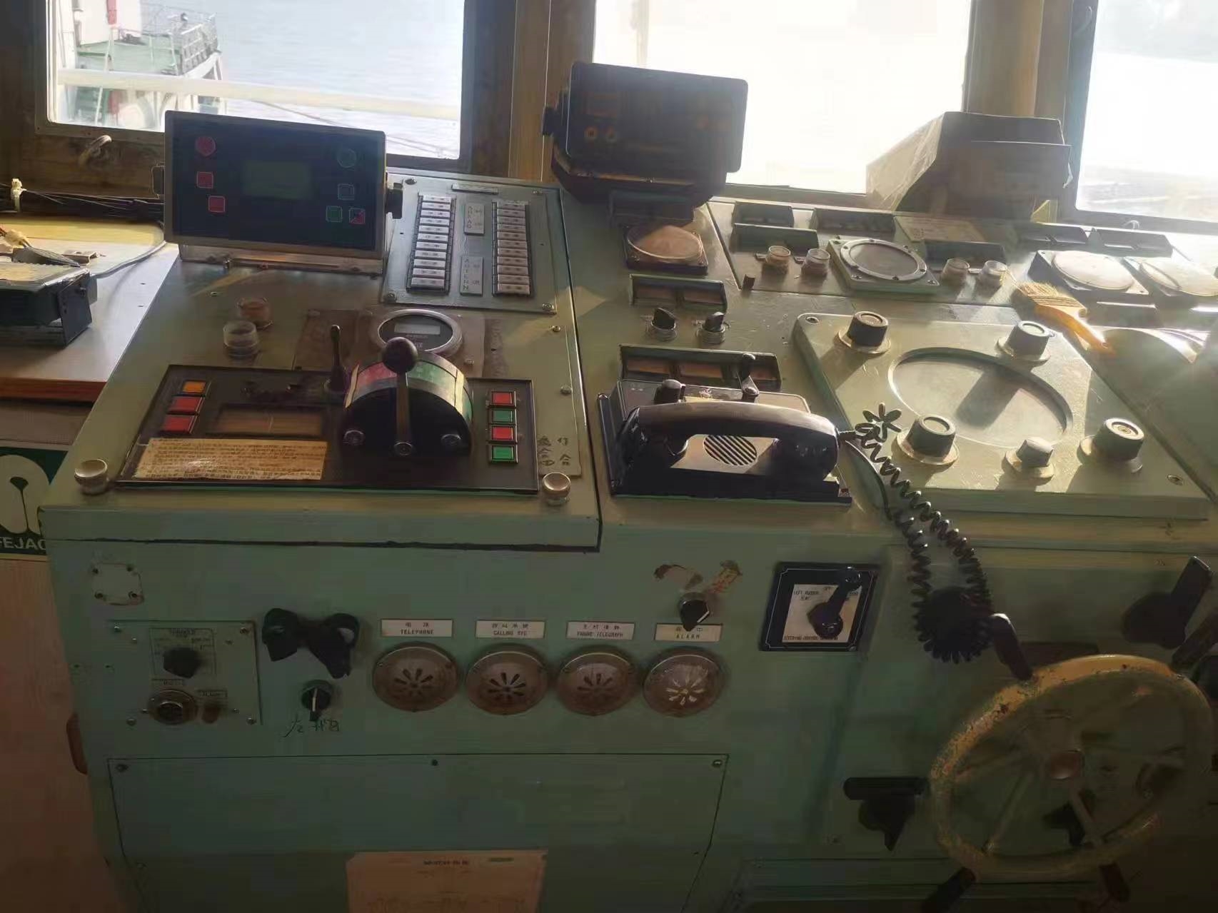 出售8100 马力三用拖轮