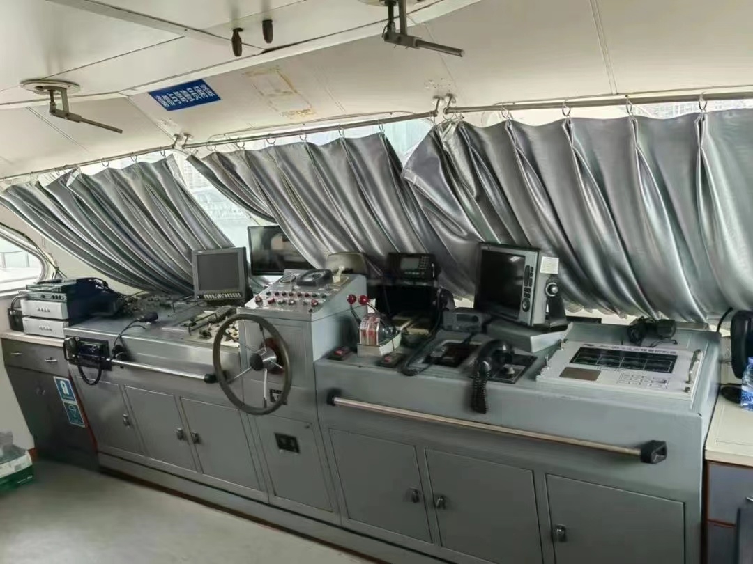 出售73人普通客船