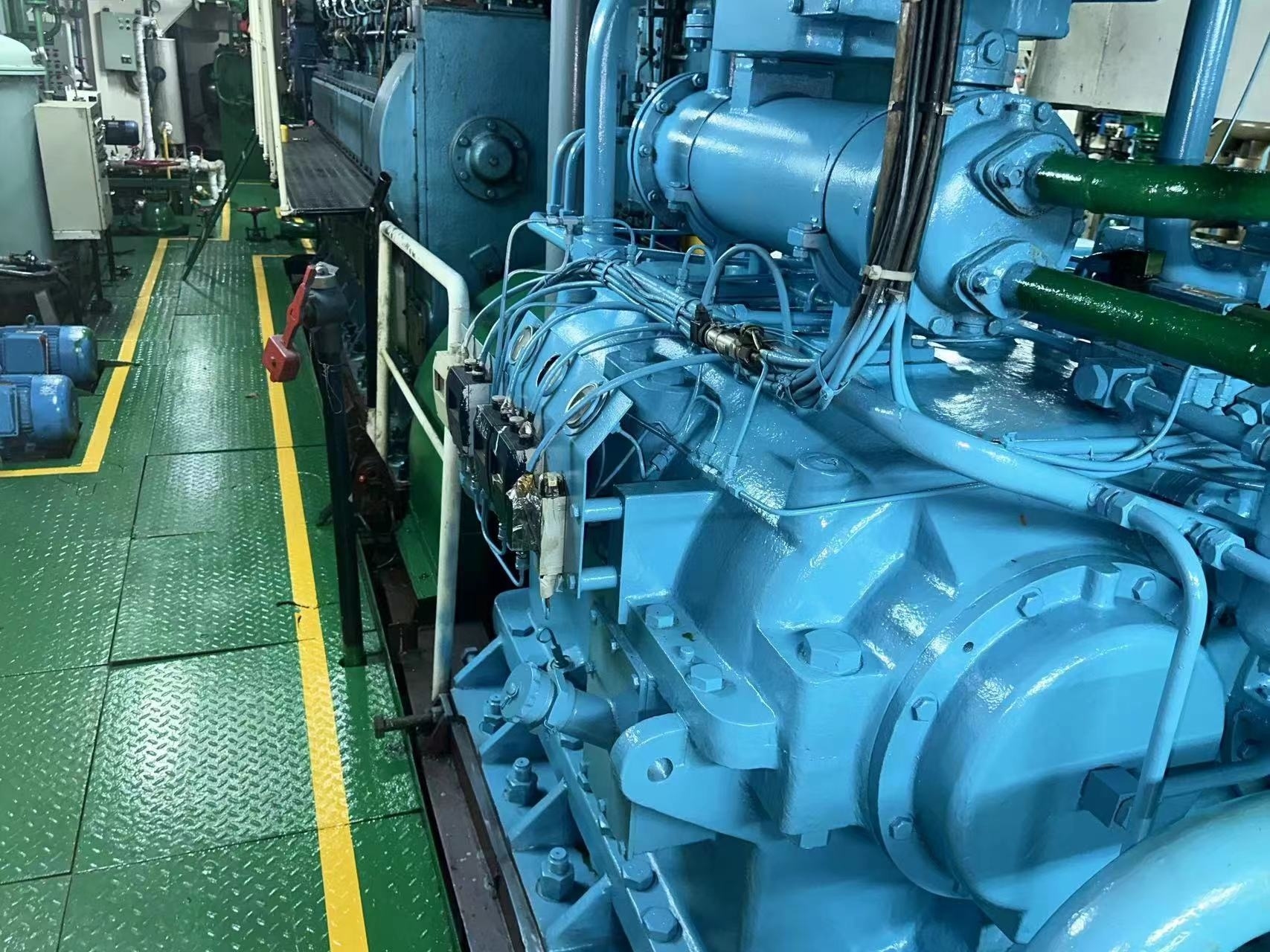 出售6600马力三用拖轮