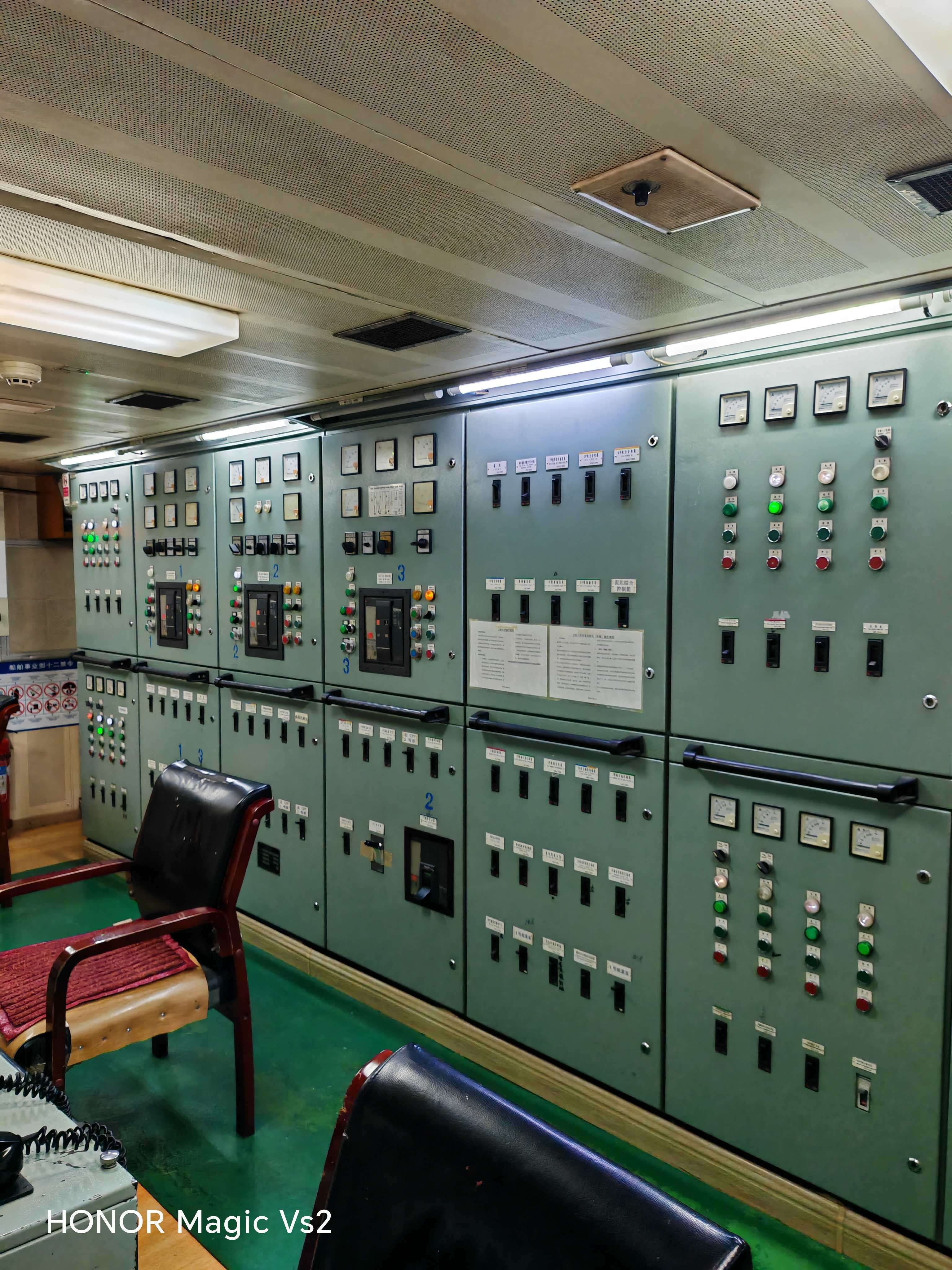 出售6600马力三用拖轮