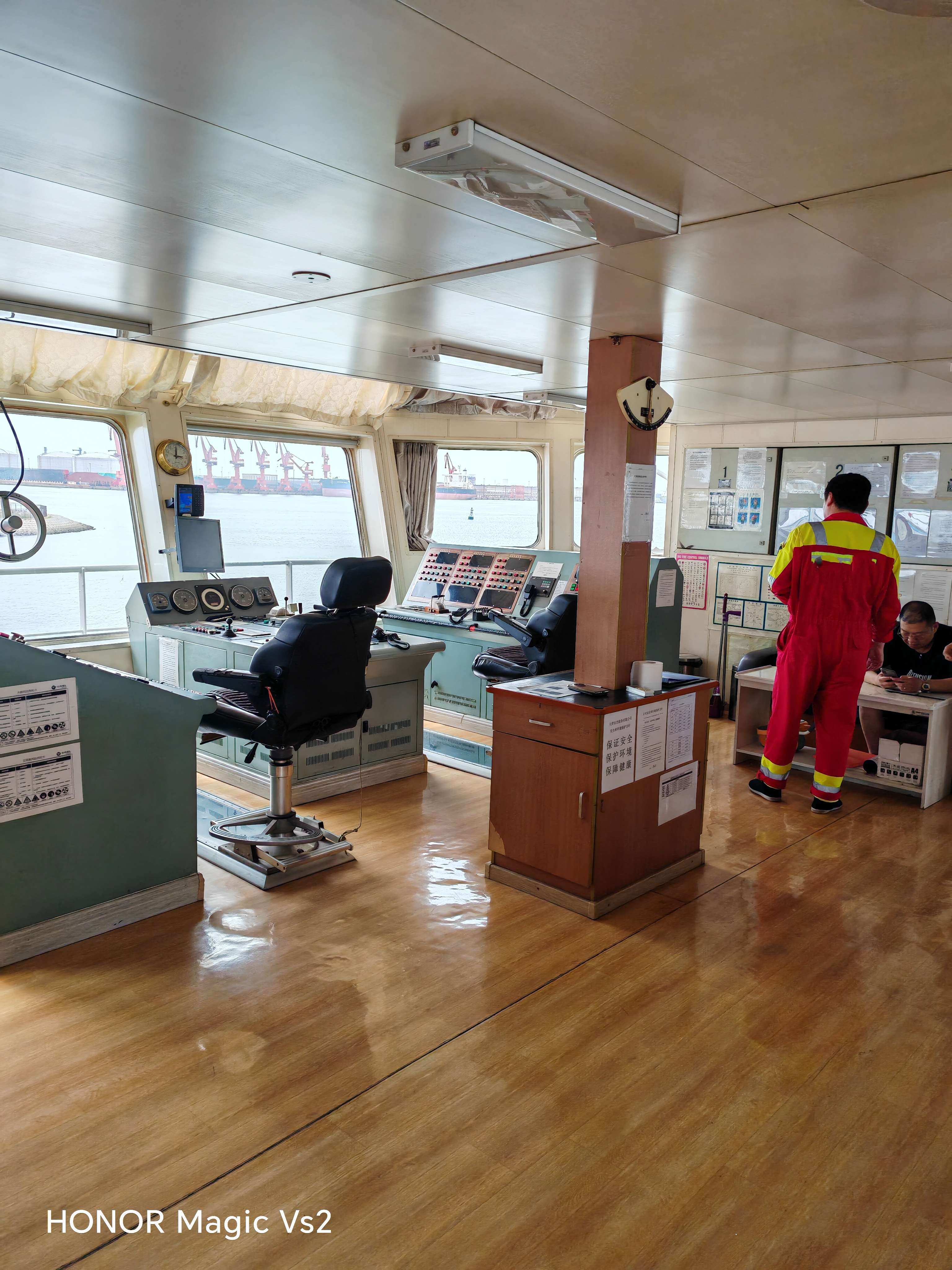 出售6600马力三用拖轮