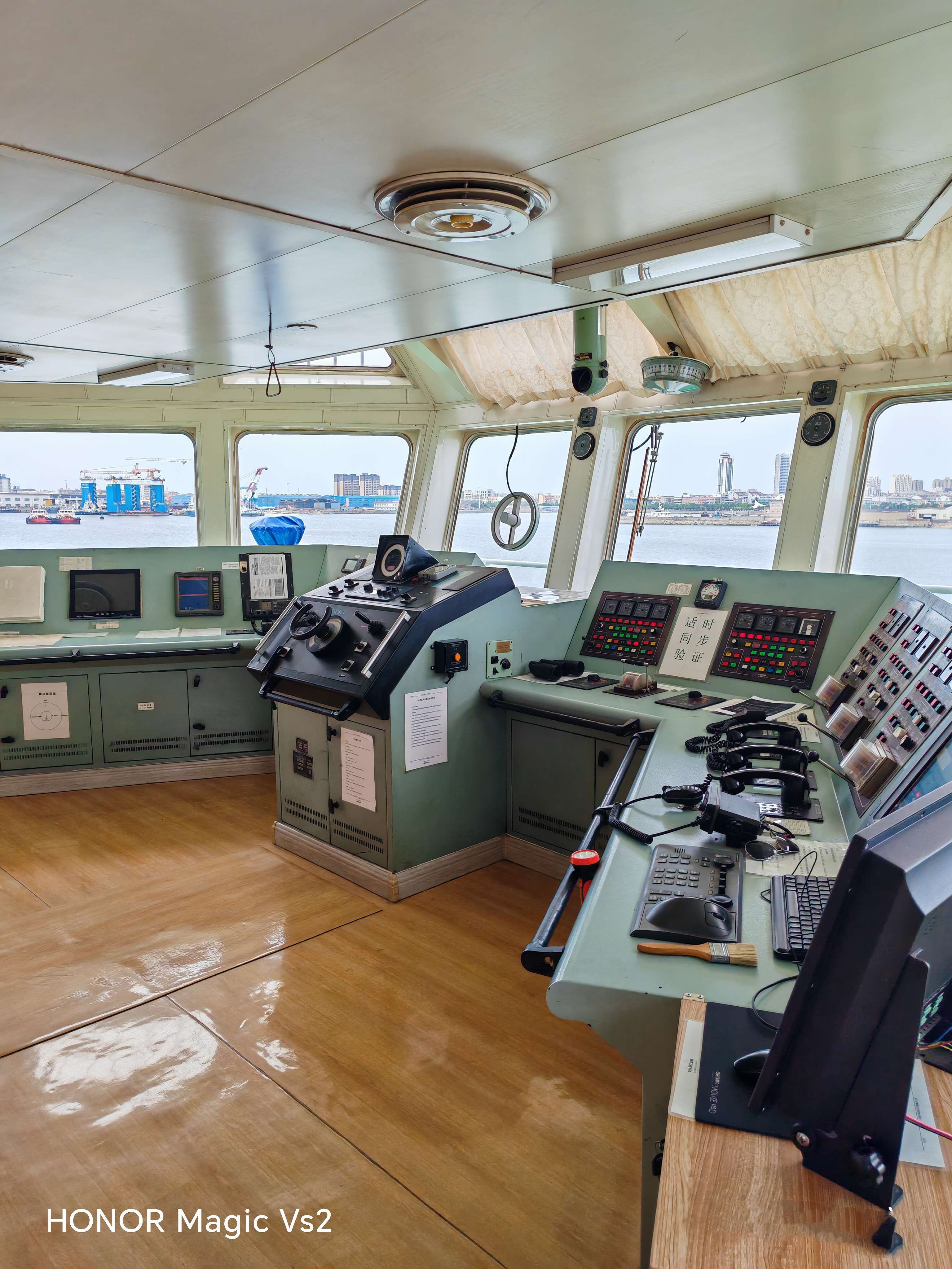 出售6600马力三用拖轮