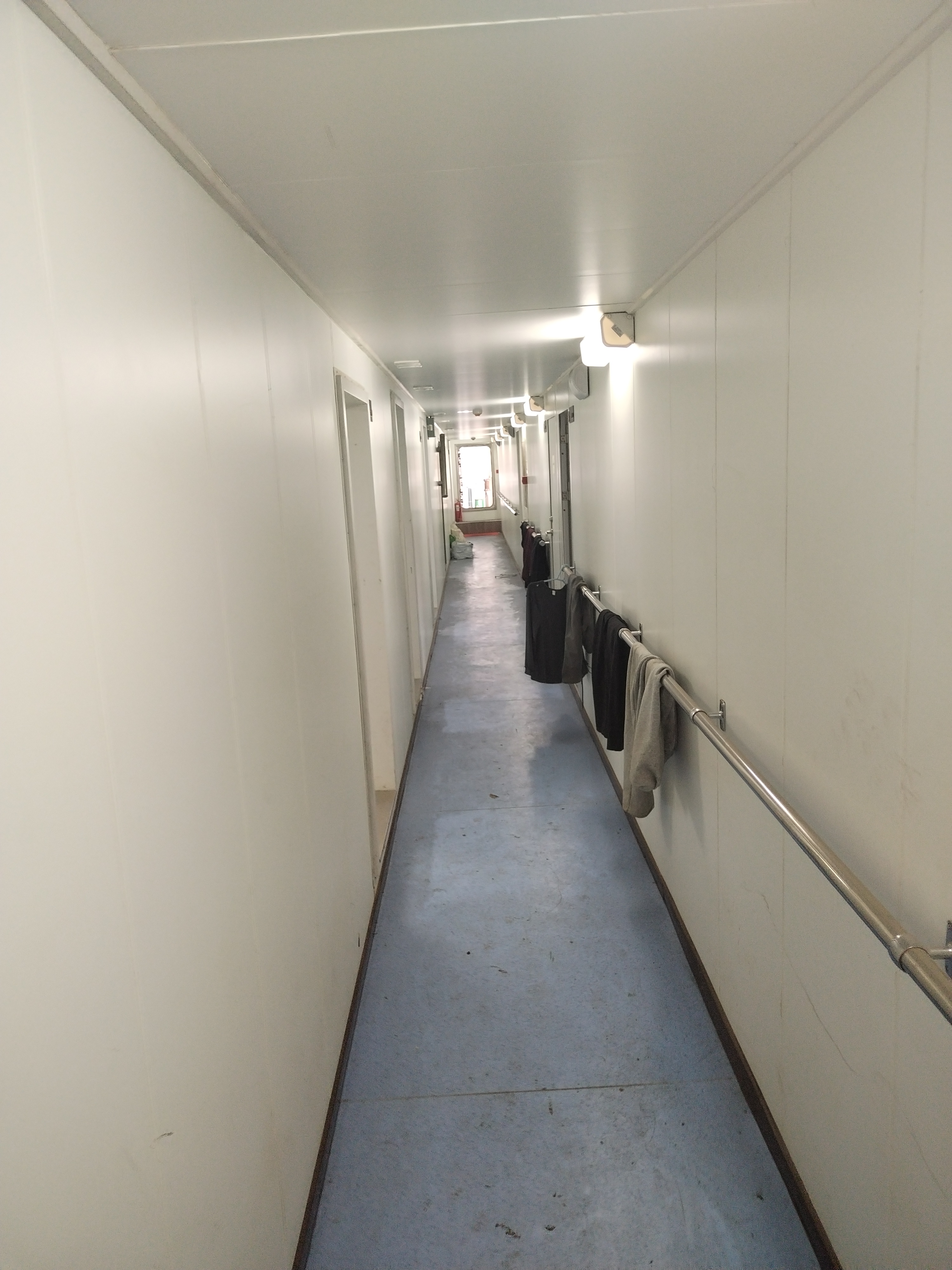 出售14000吨甲板货驳