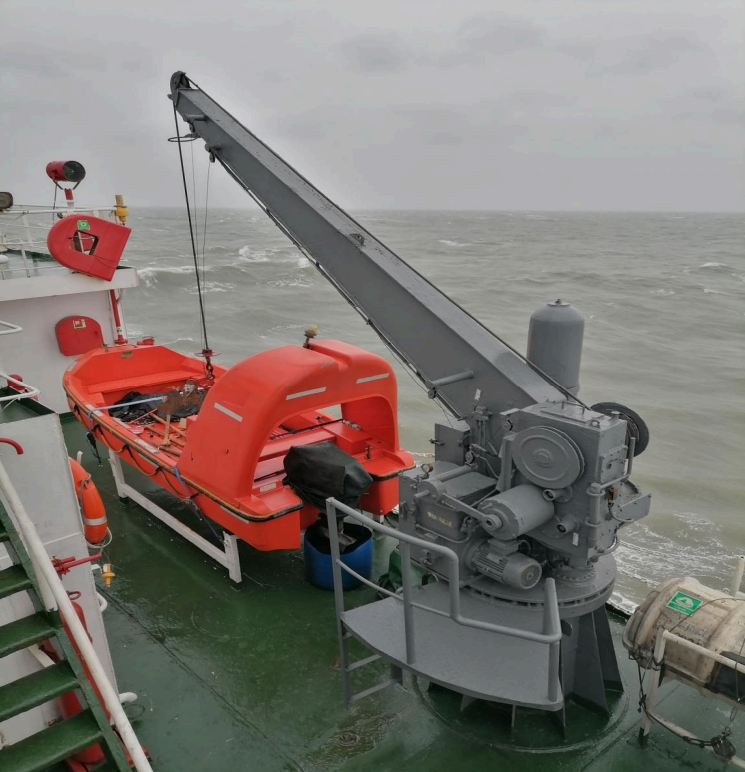 出售2315吨化学品船