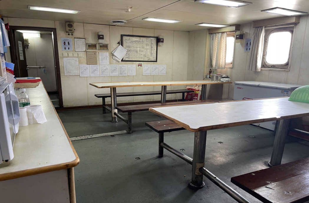 出售3956吨化学品船