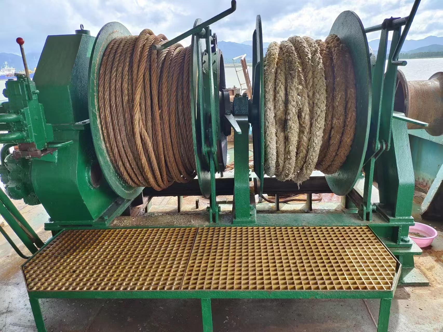 出售7450吨甲板货驳