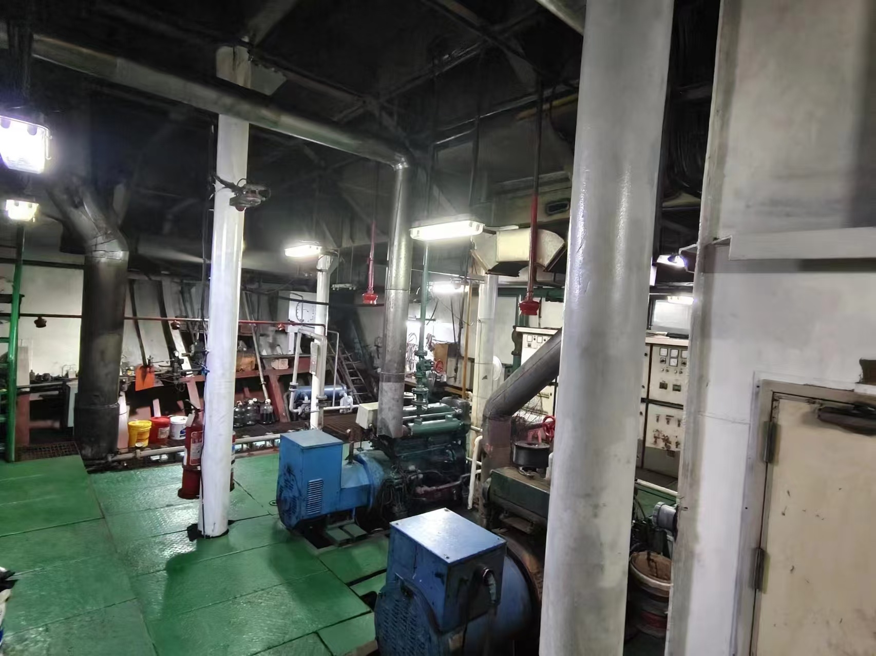 出售7450吨甲板货驳