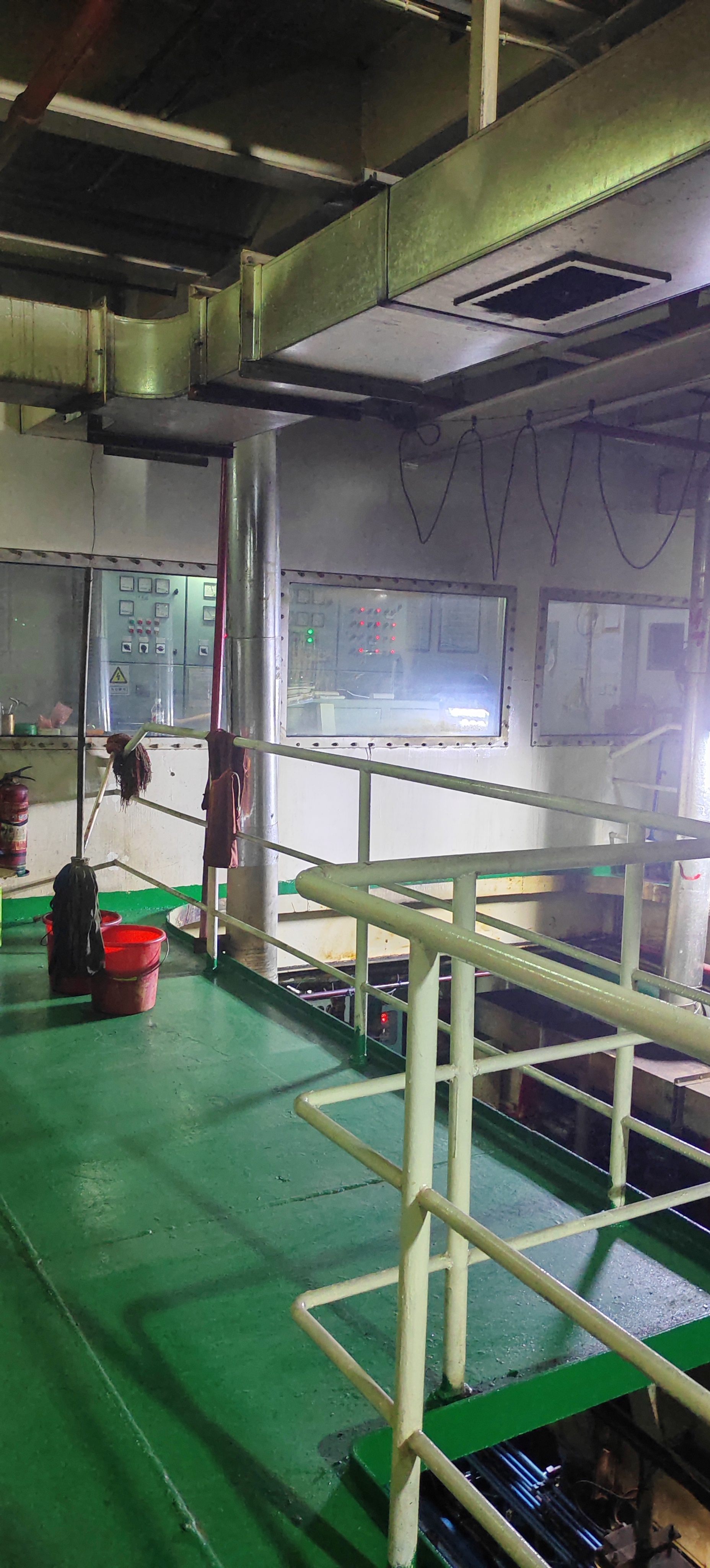 出售9860吨散货船