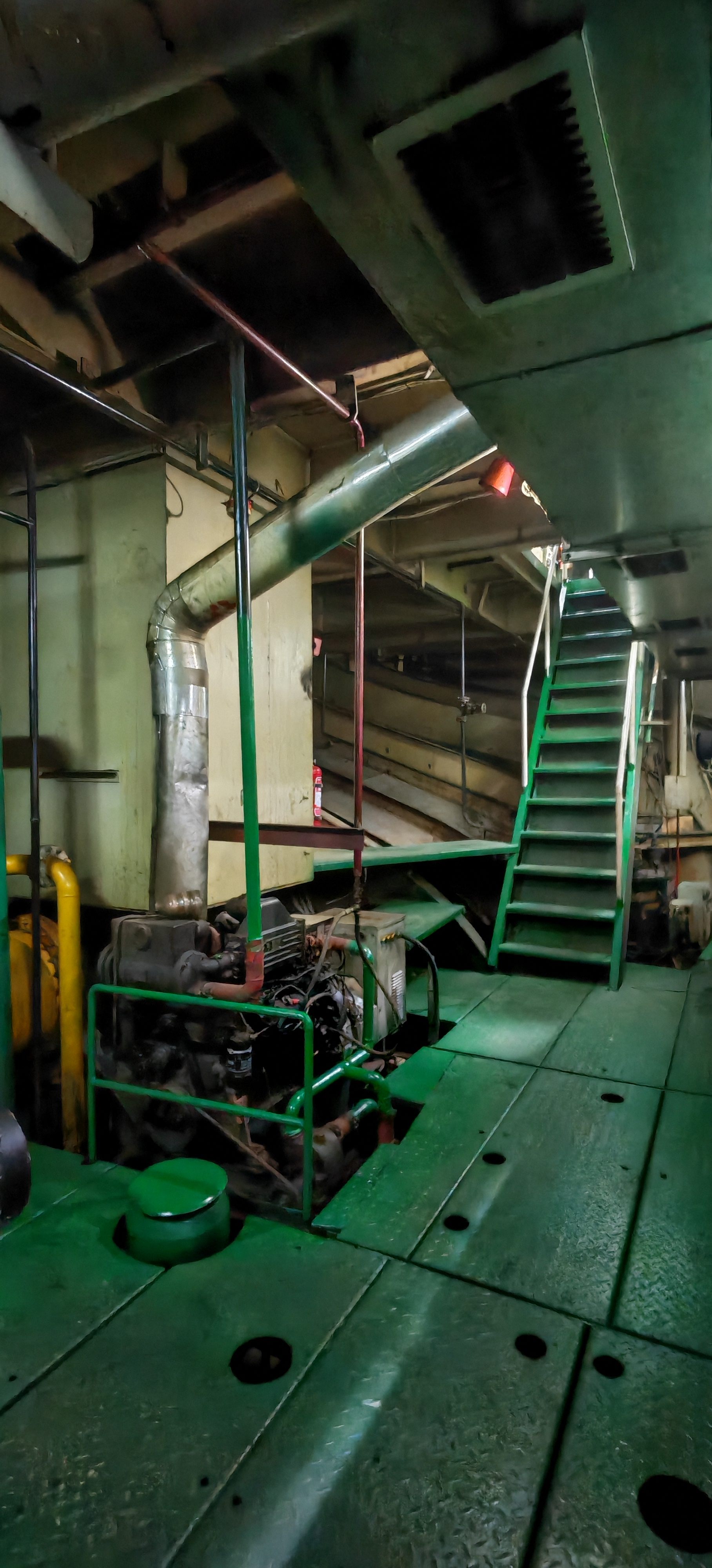 出售9860吨散货船