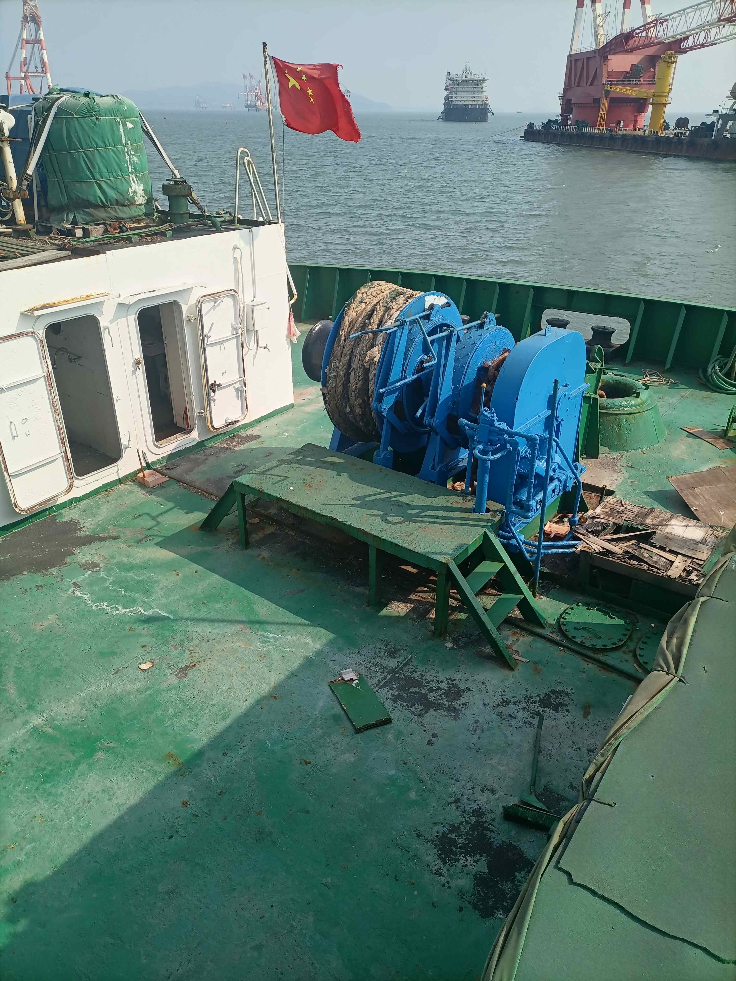 出售310尺无动力驳船