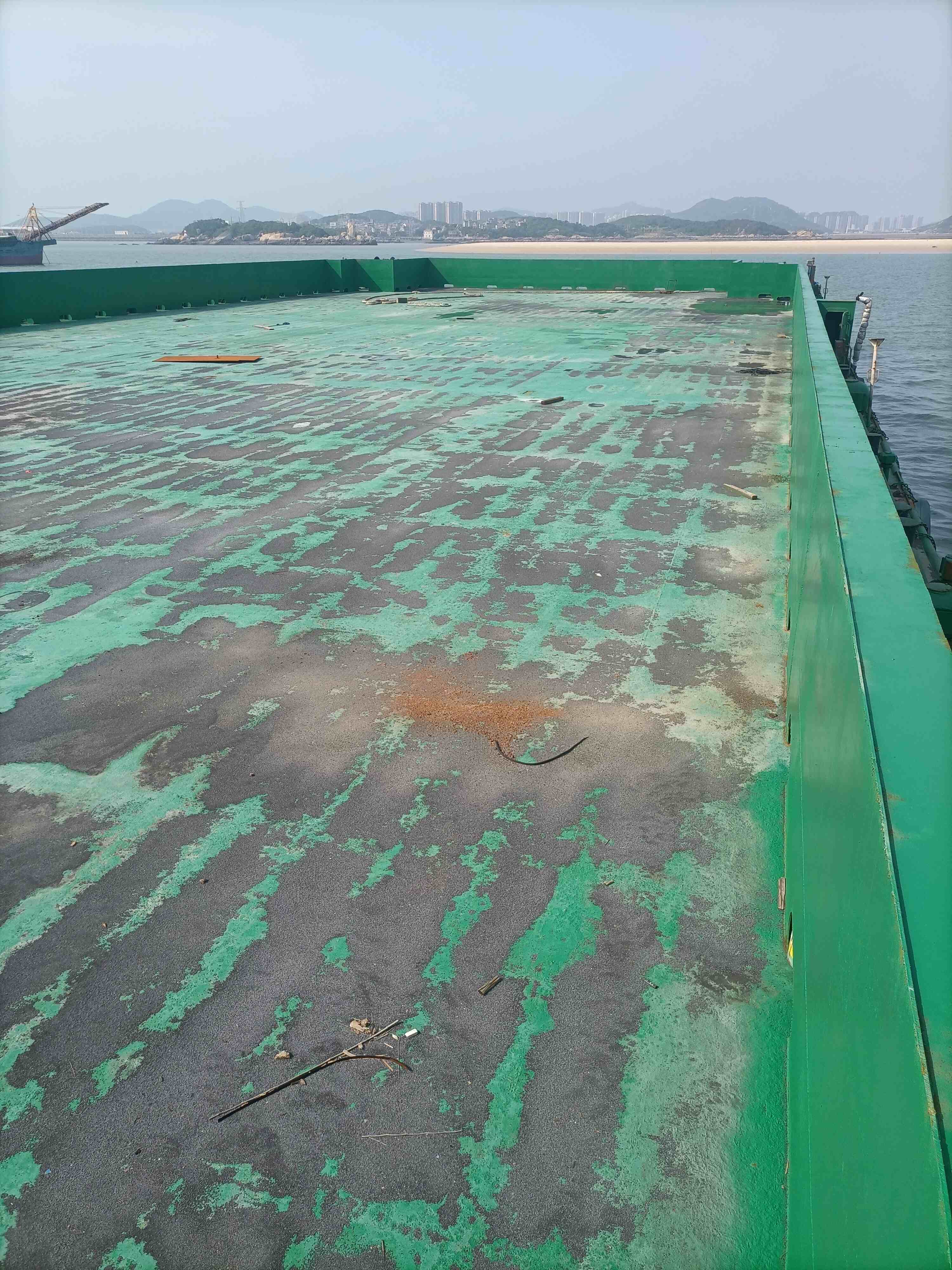 出售310尺无动力驳船