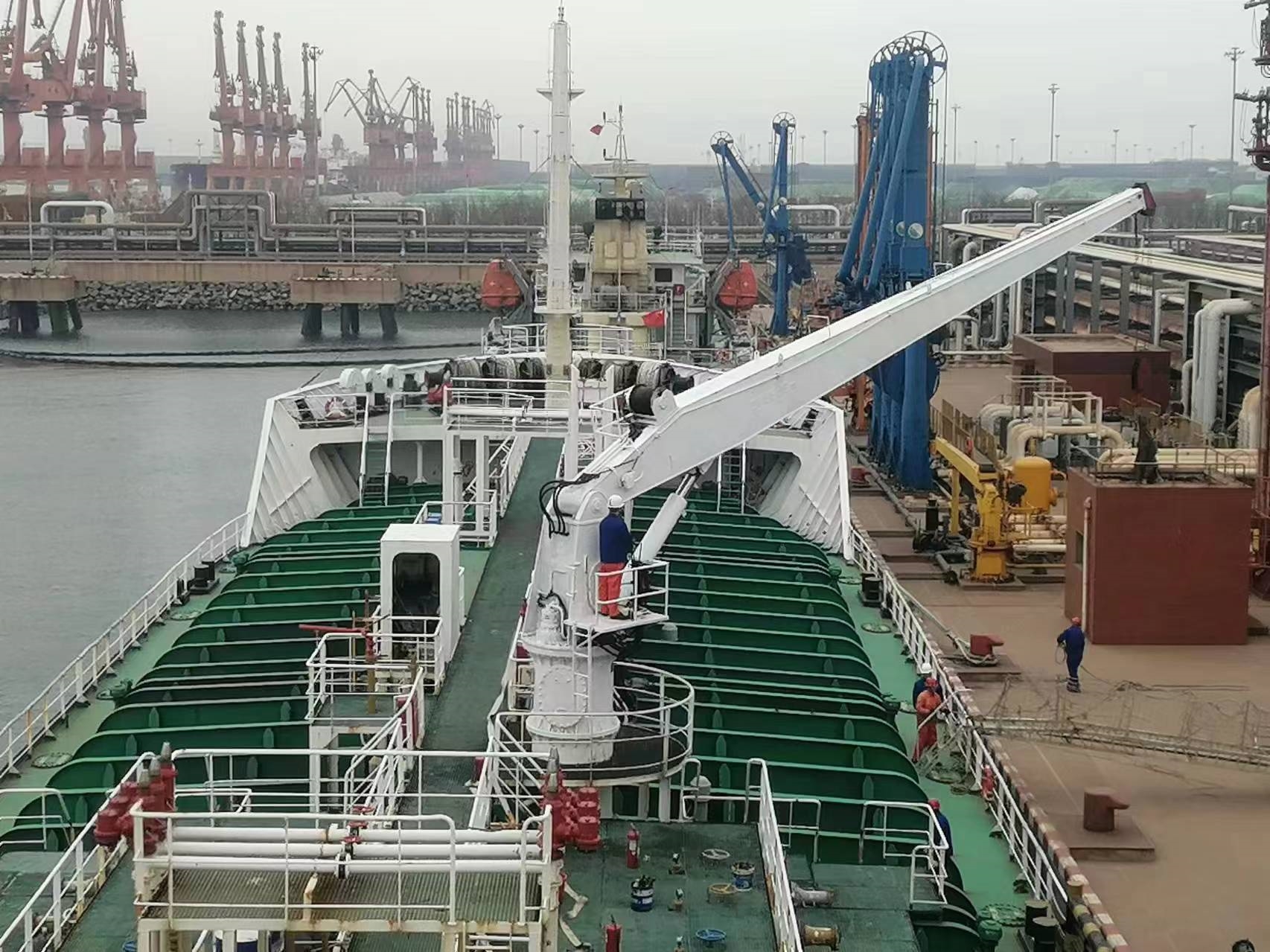 出售7974吨成品油船