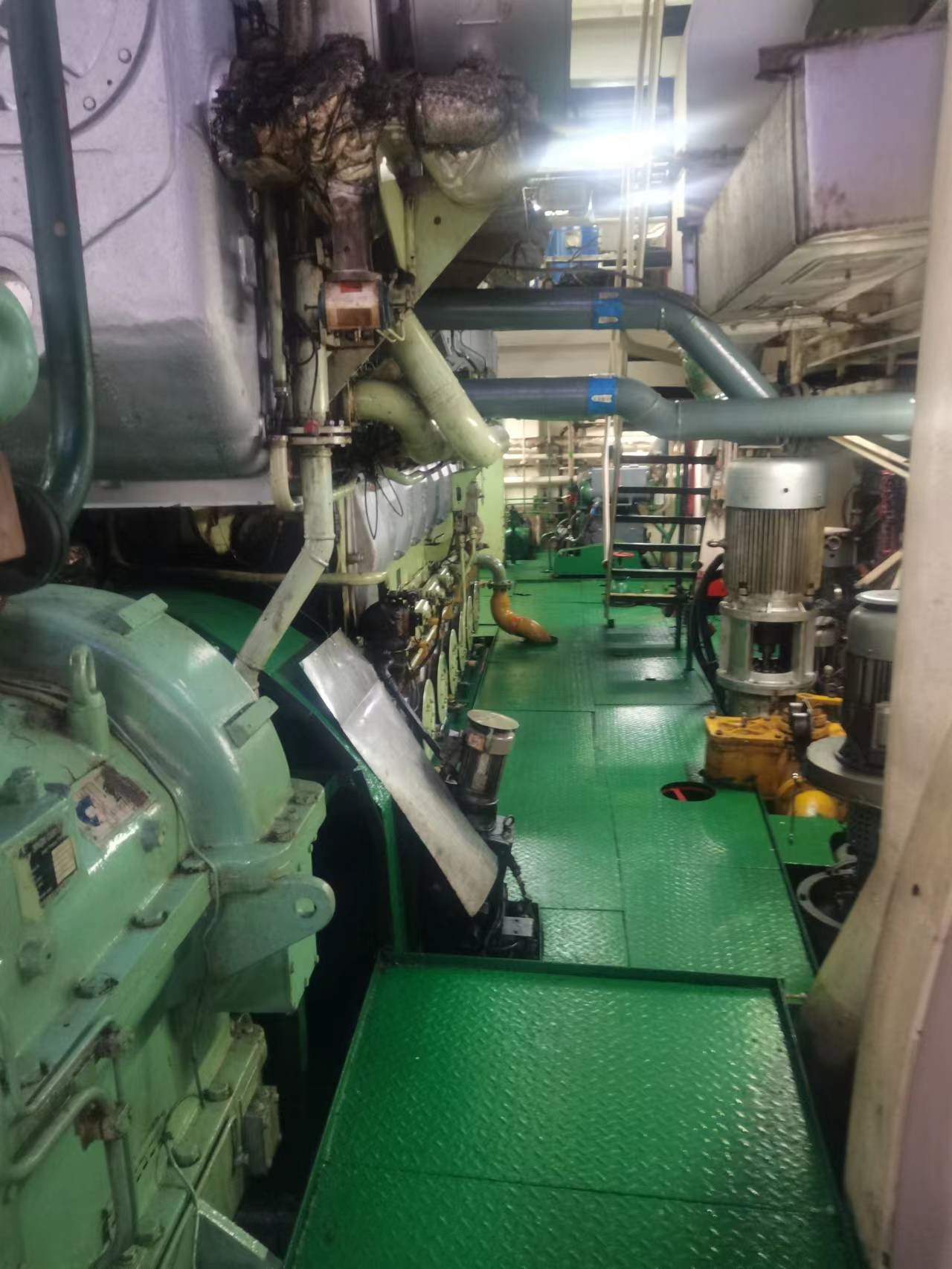 出售10000吨成品油船