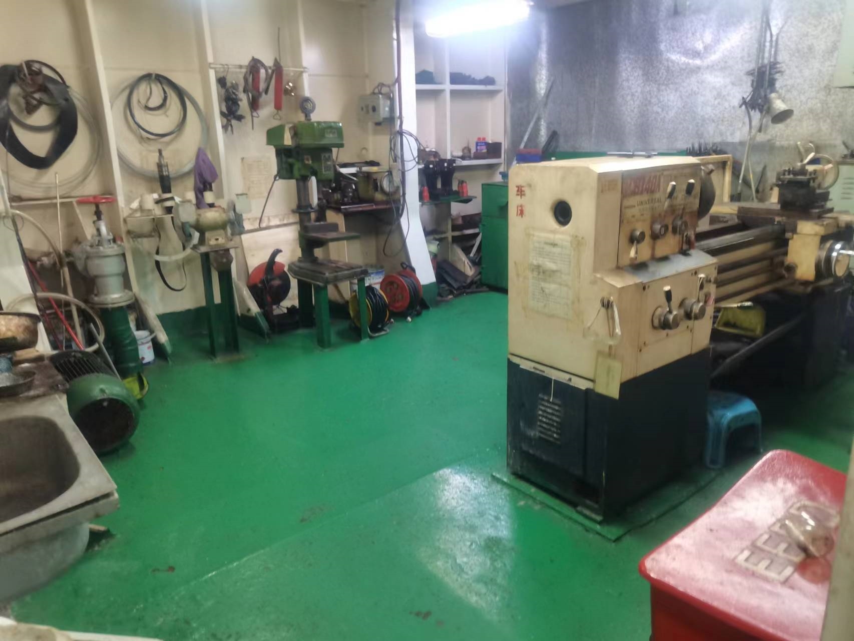 出售10000吨成品油船