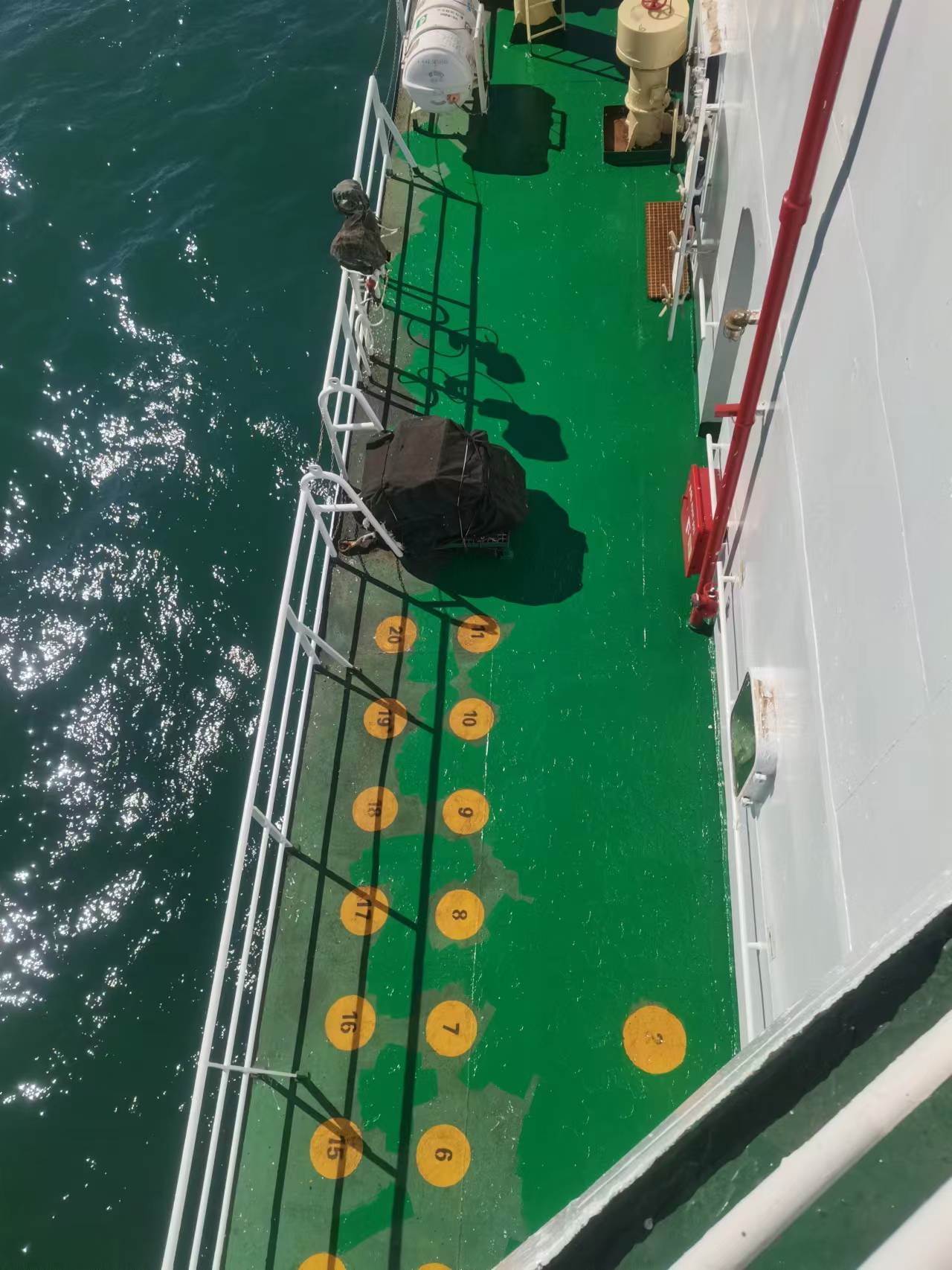 出售10000吨成品油船