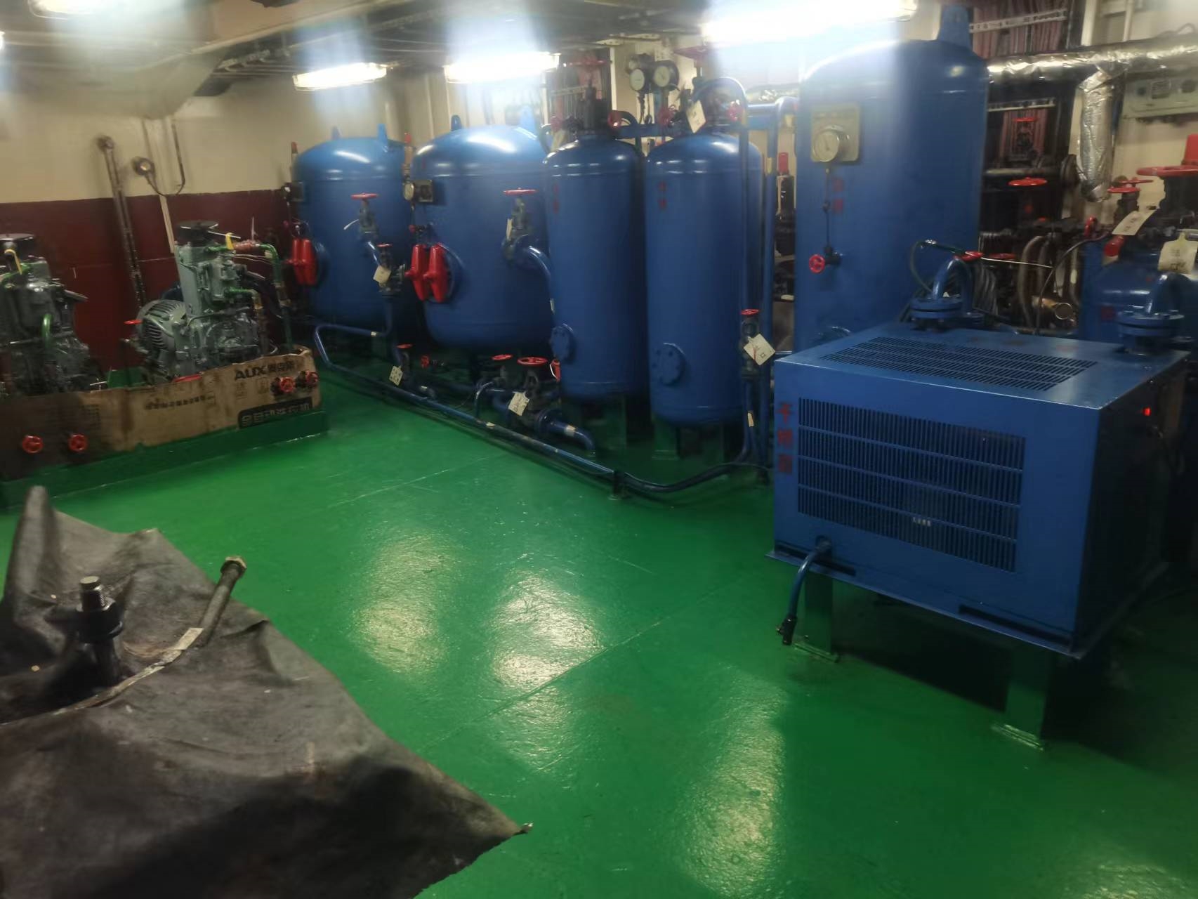 出售10000吨成品油船