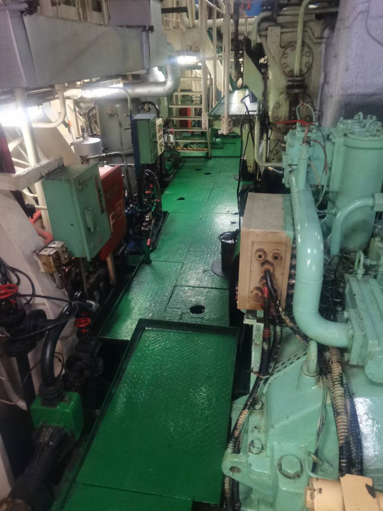 出售10000吨成品油船