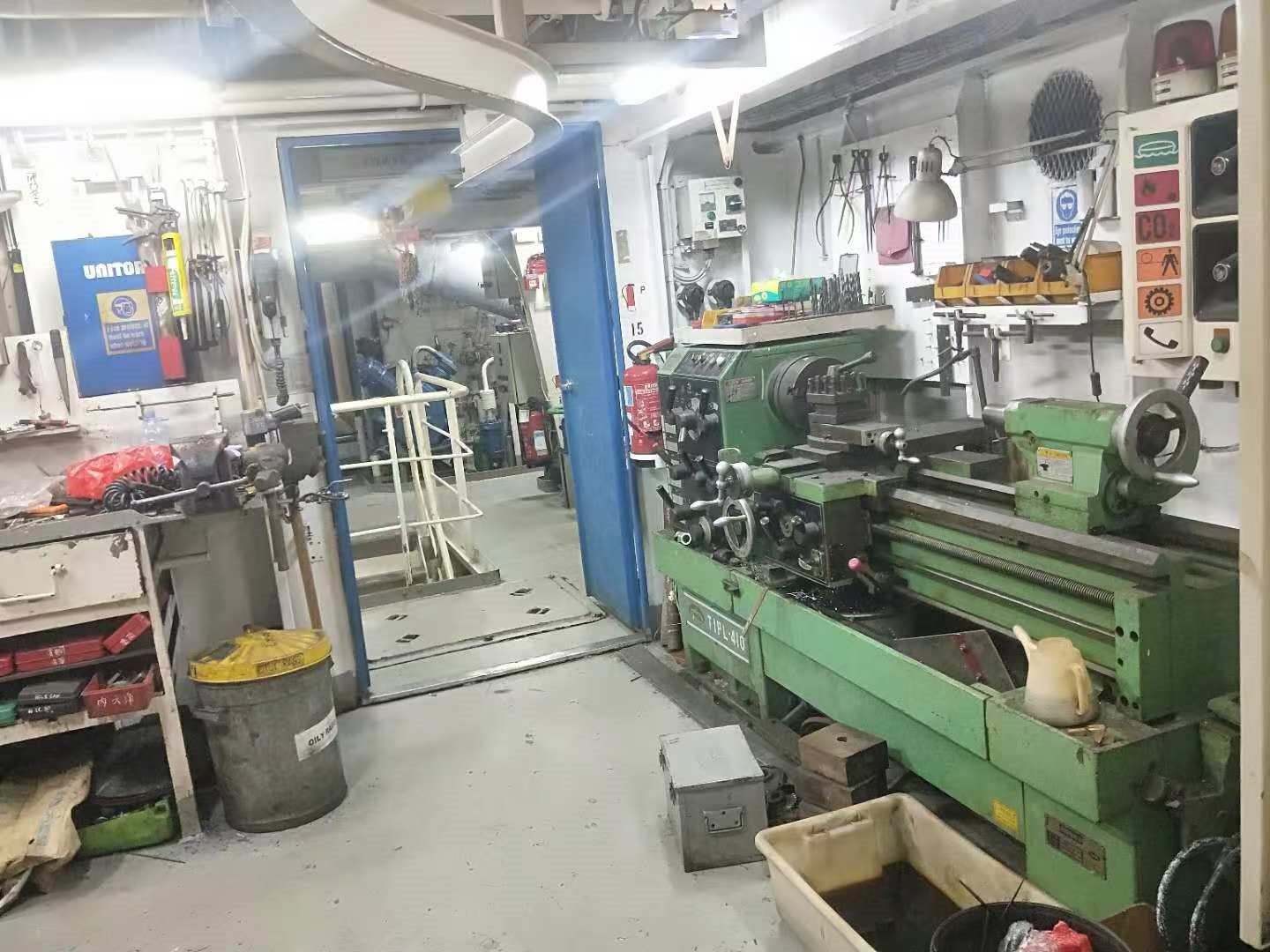 出售10800马力三用拖轮