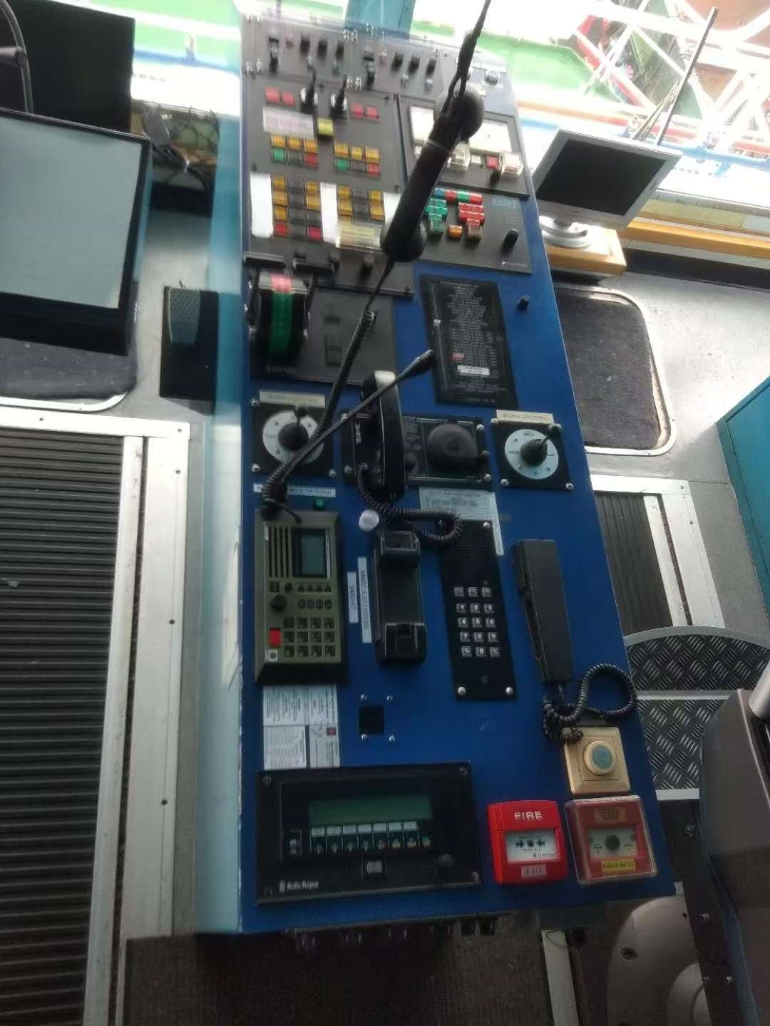 出售10800马力三用拖轮