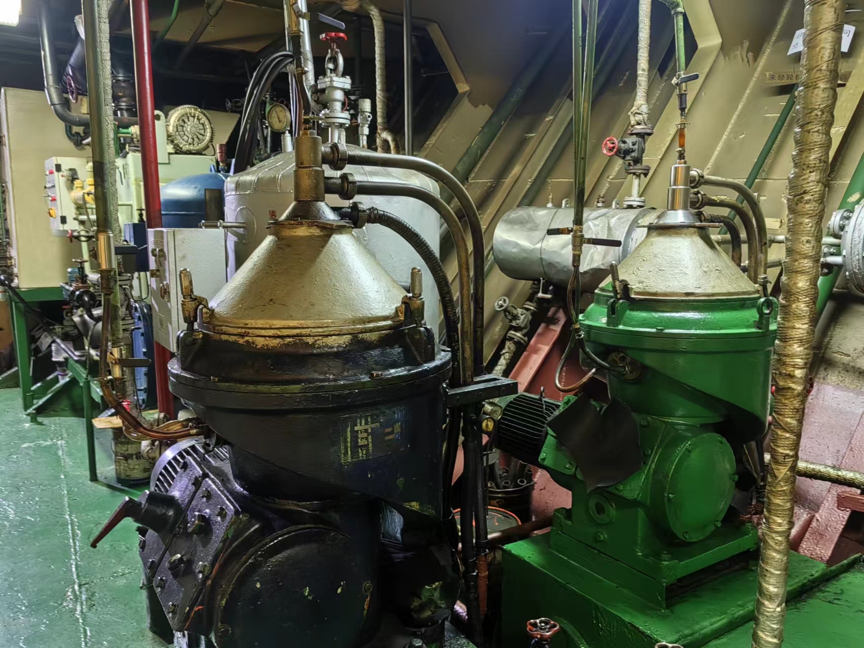 出售7099吨成品油船