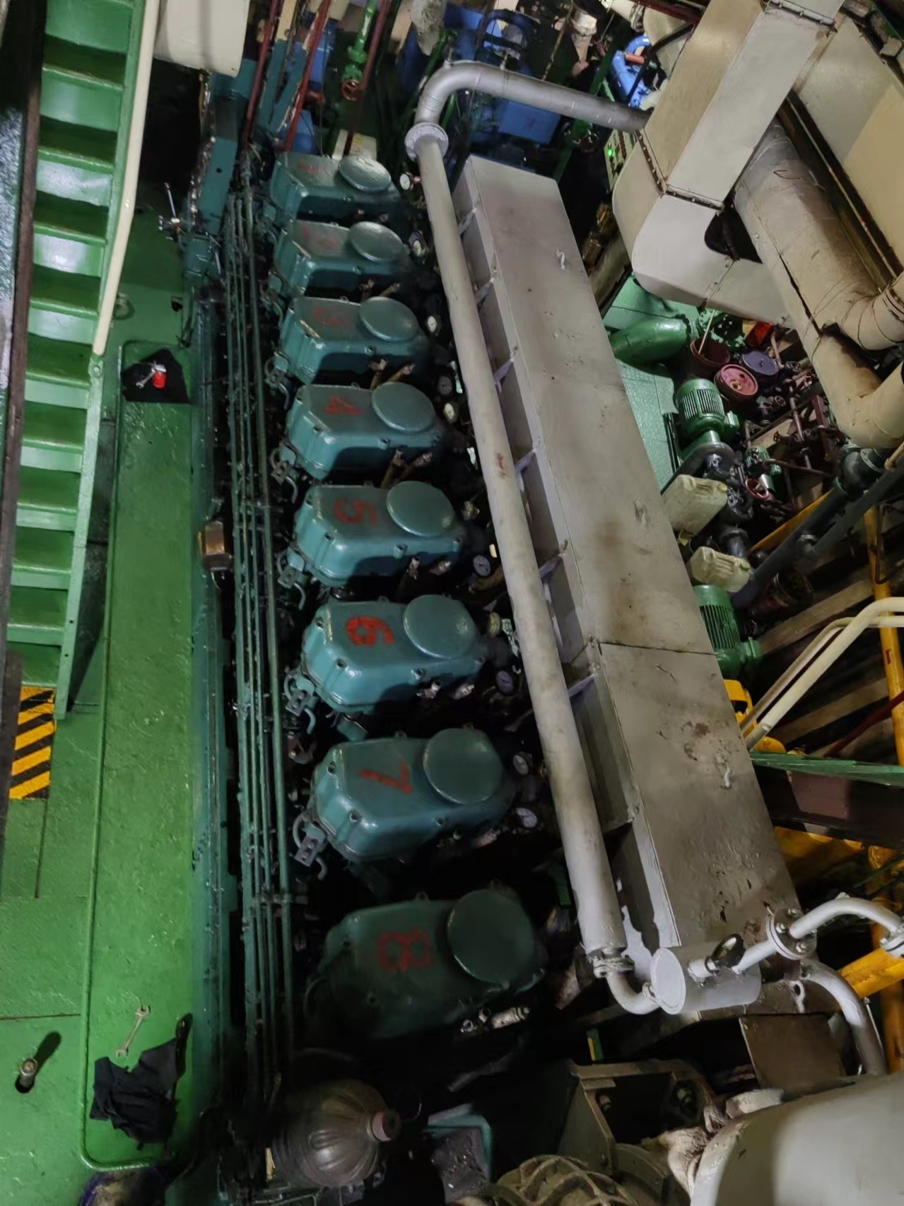 出售7099吨成品油船