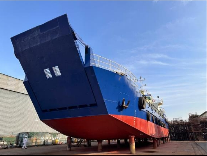 出售600吨甲板货驳