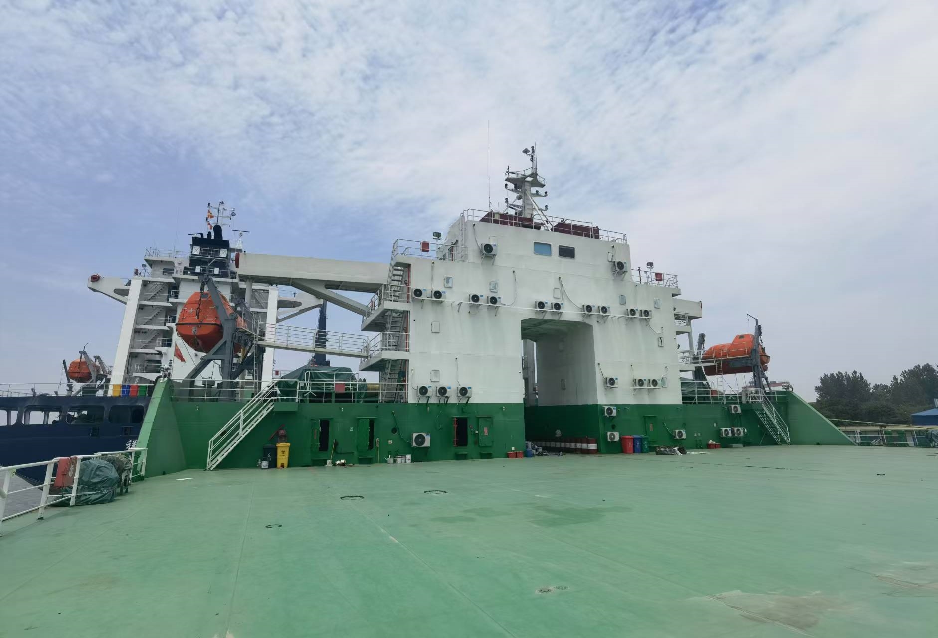 出售22308吨甲板货驳