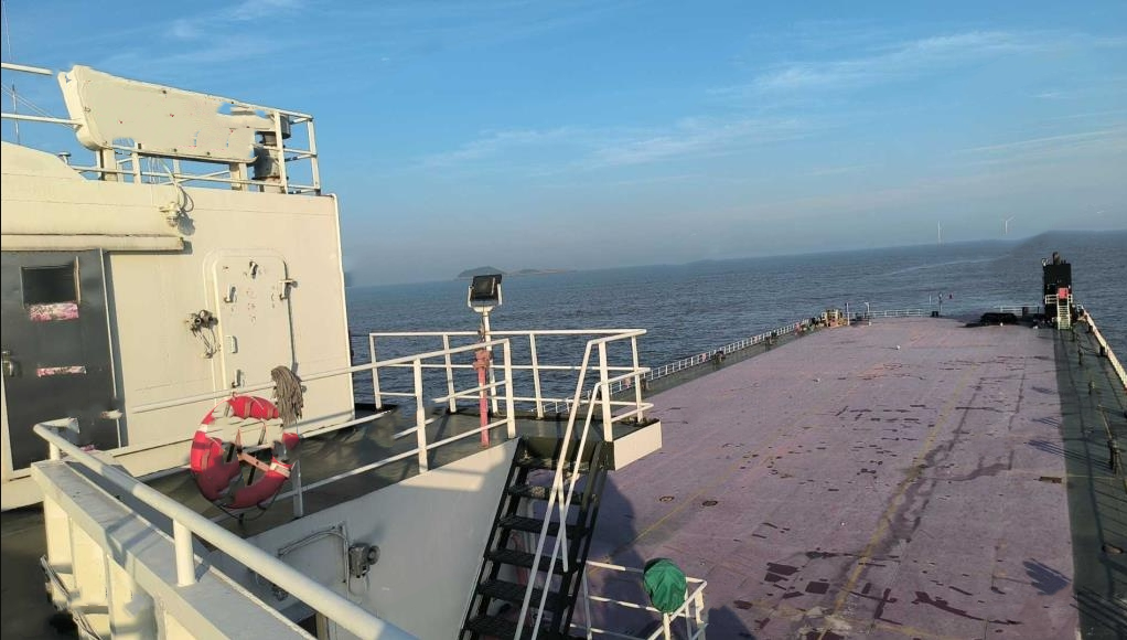 出售13000吨甲板货驳