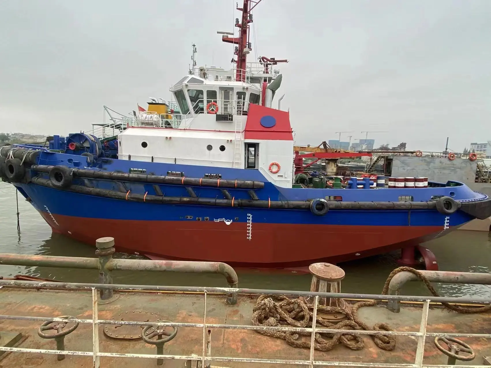 出售5000 马力港作拖轮