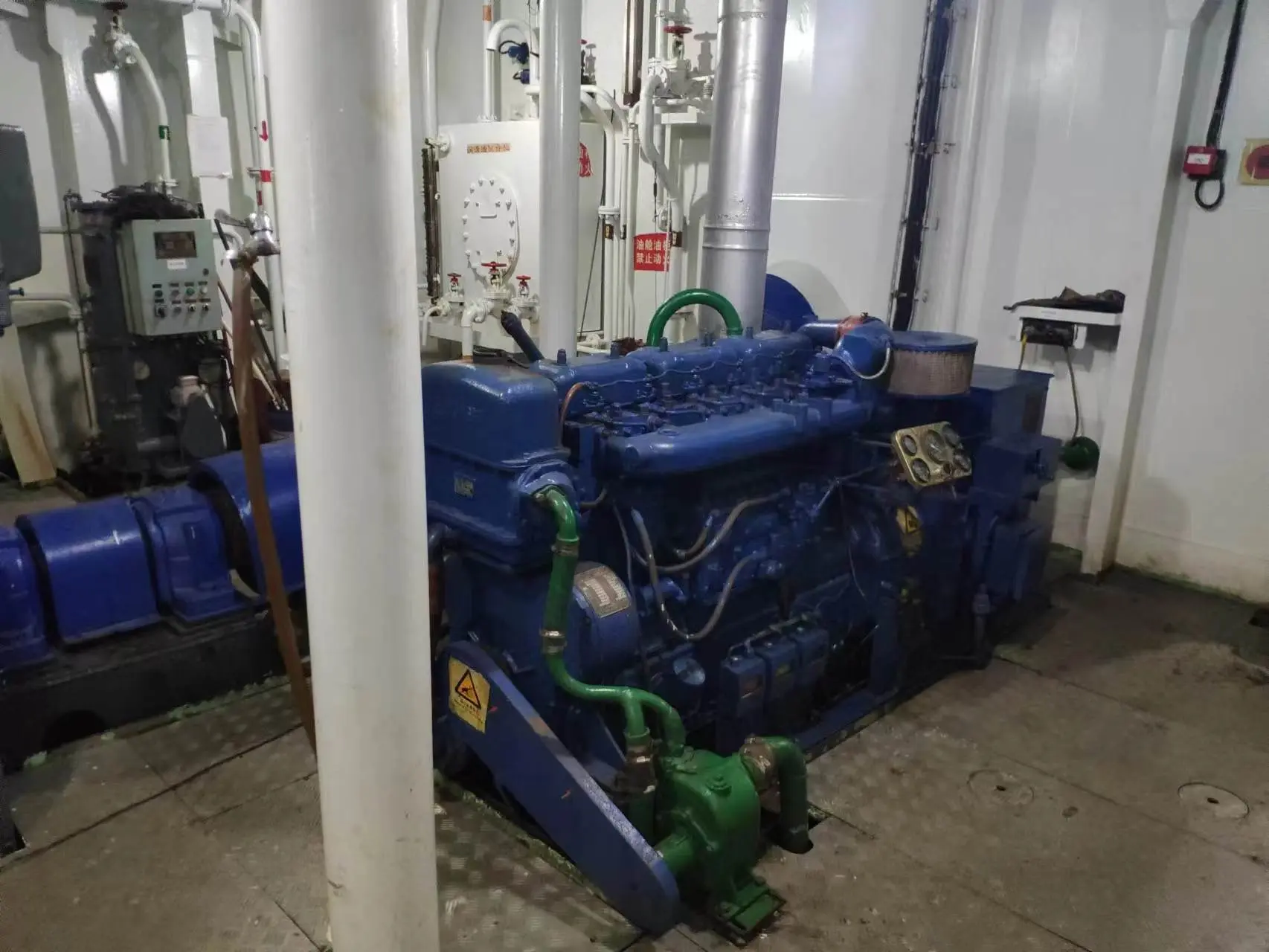 出售5000 马力港作拖轮