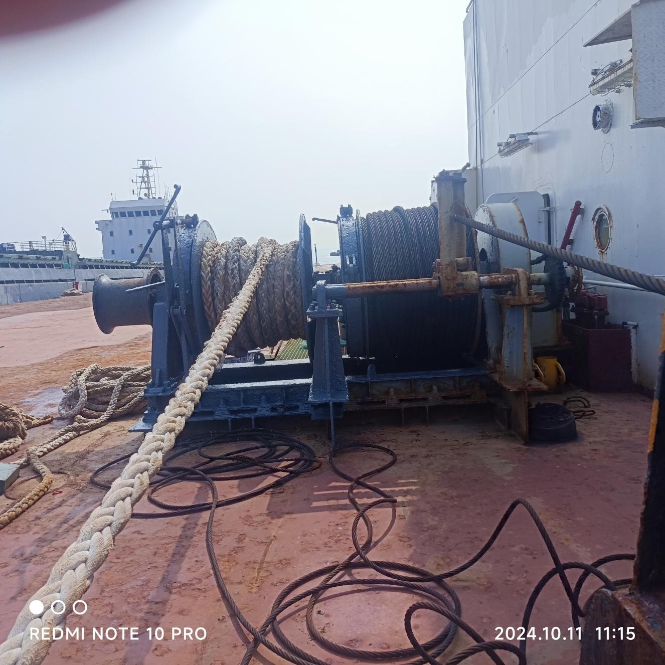 出售330尺无动力驳船