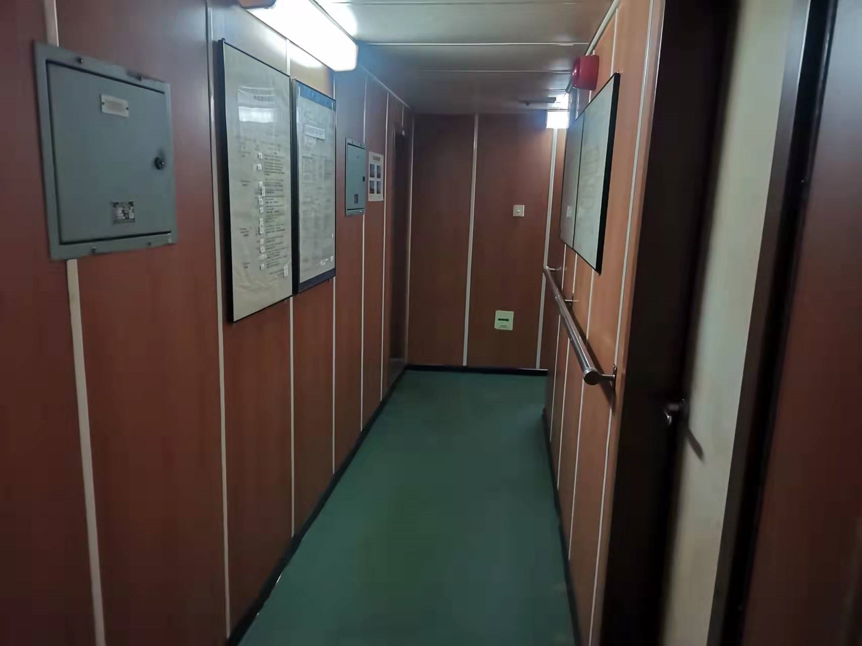 出售9066吨成品油船