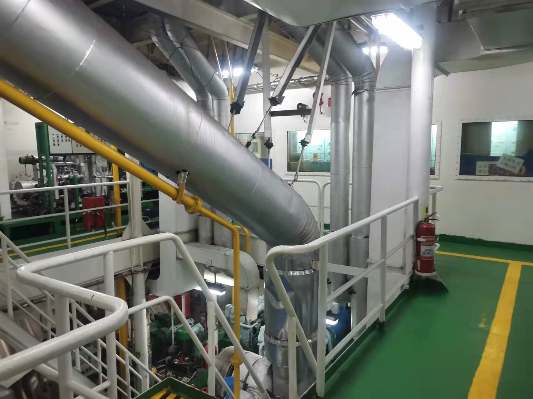 出售9066吨成品油船