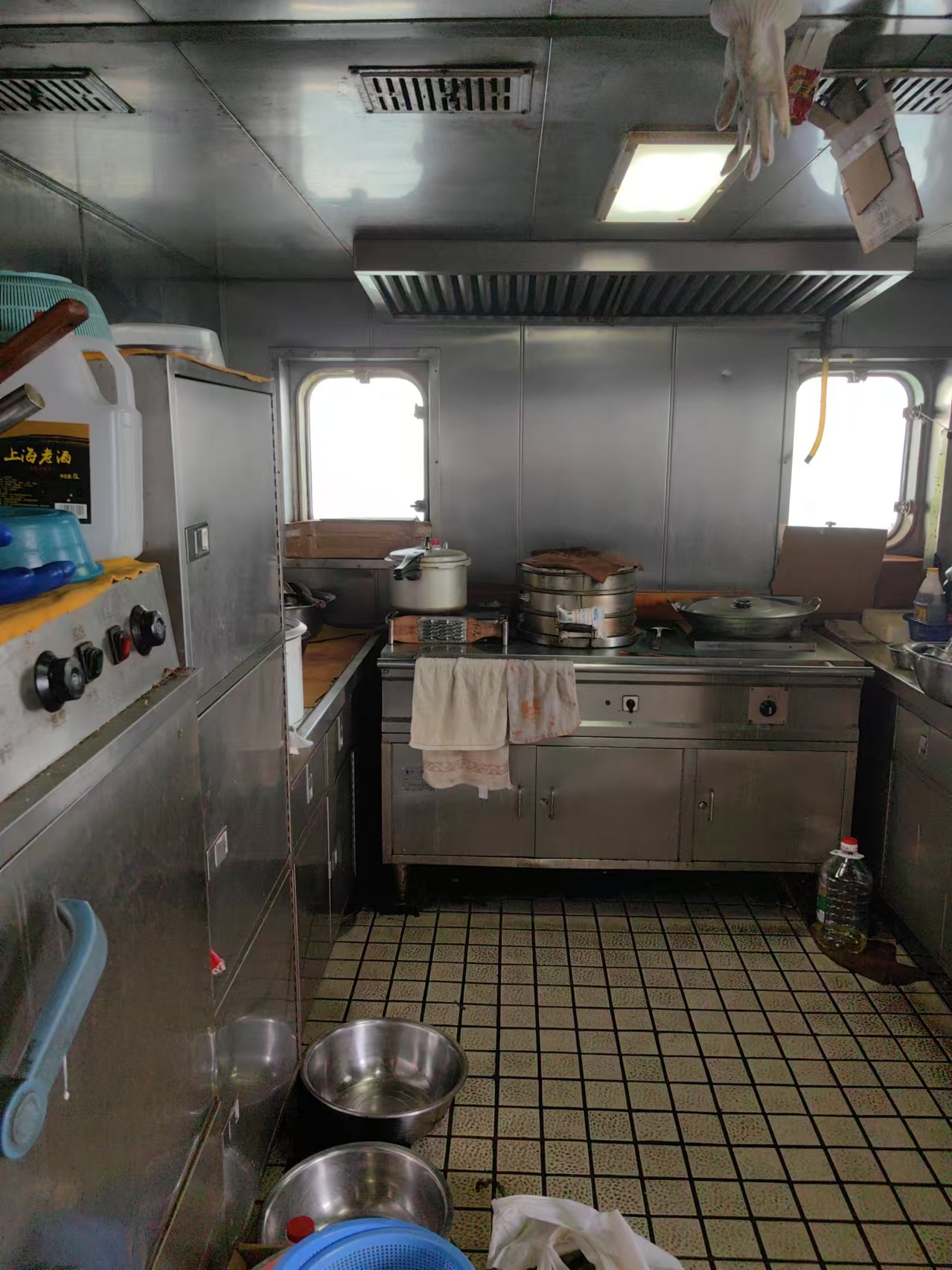 出售13084吨成品油船