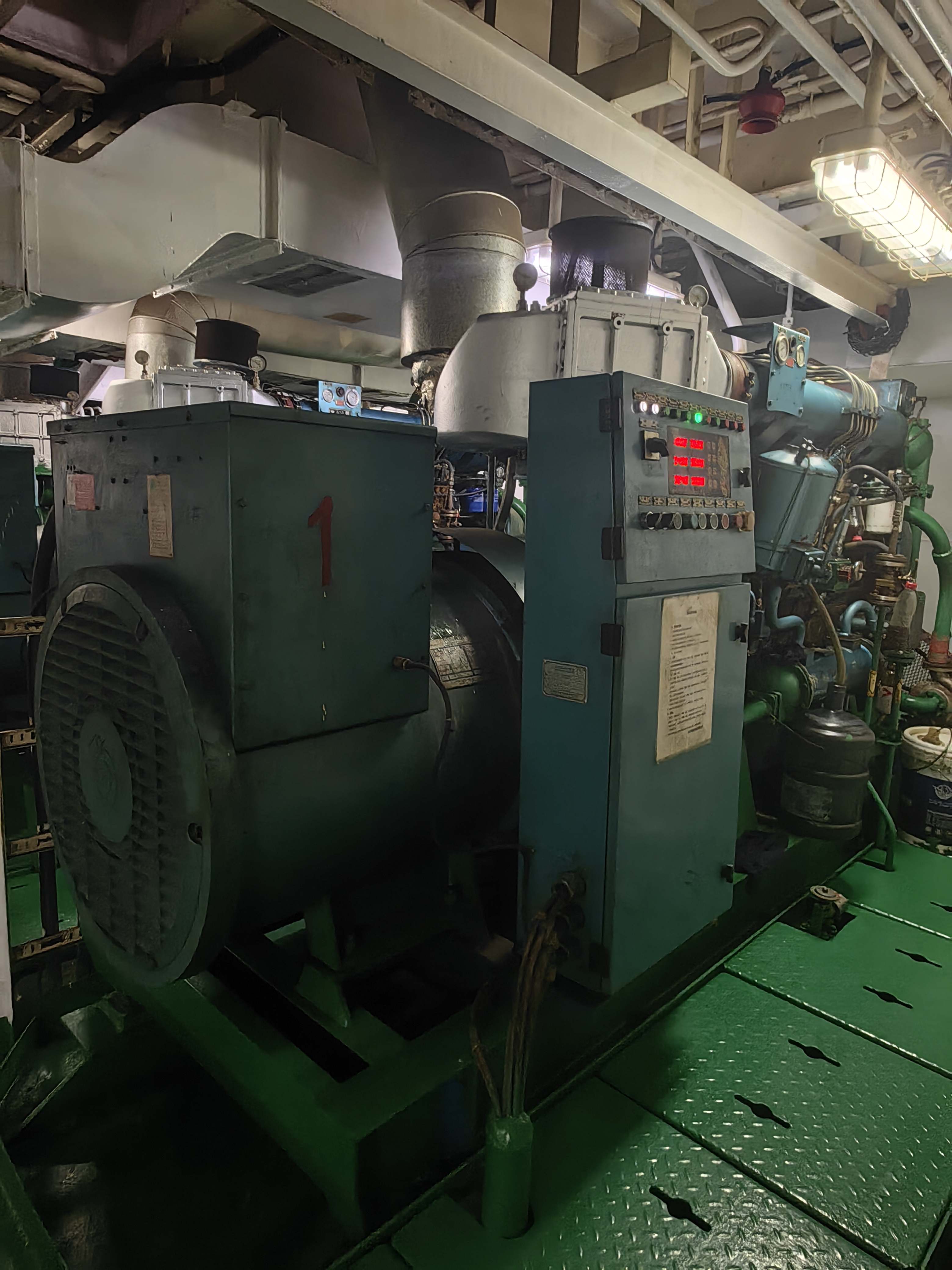 出售13084吨成品油船