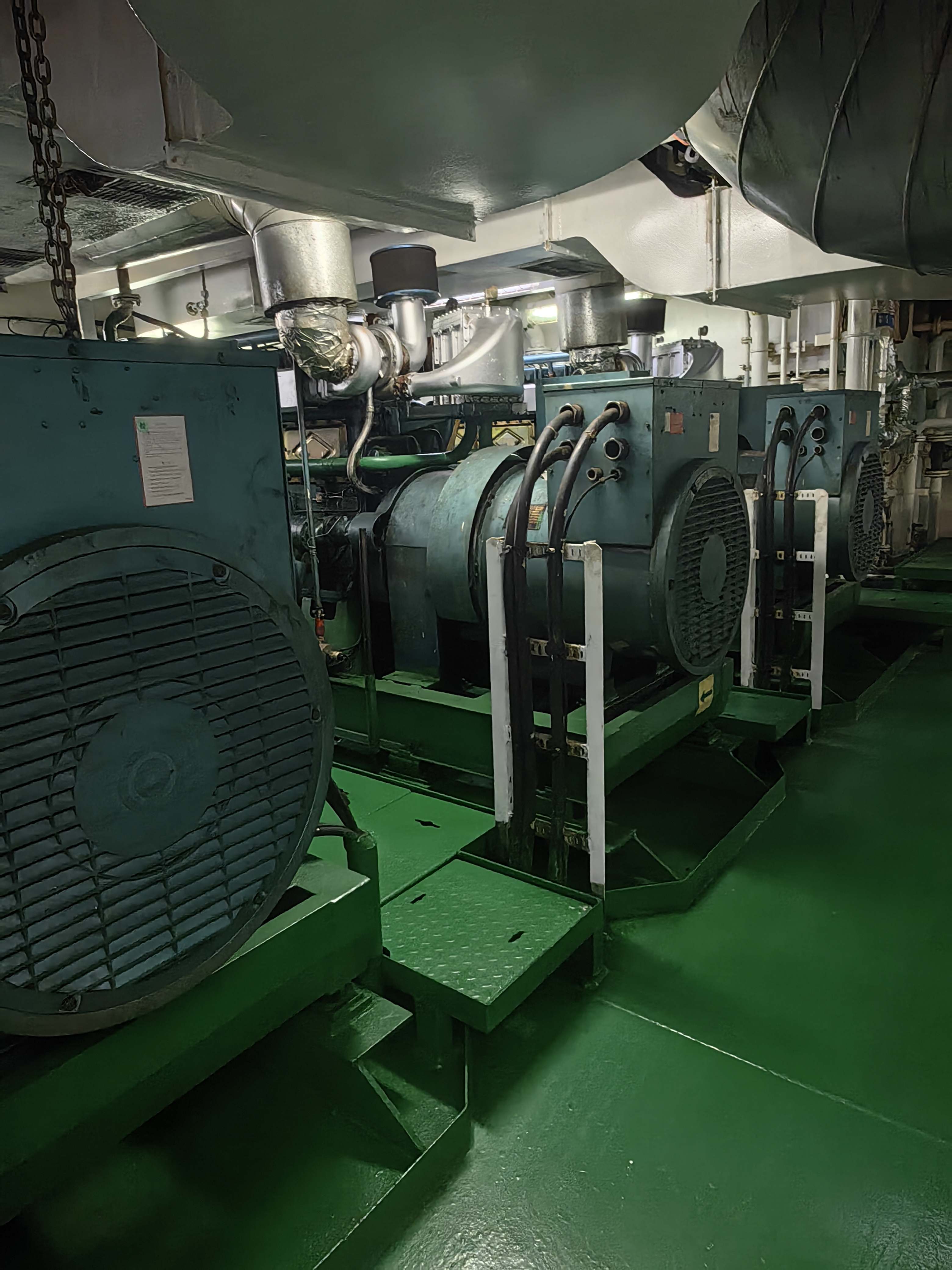 出售13084吨成品油船