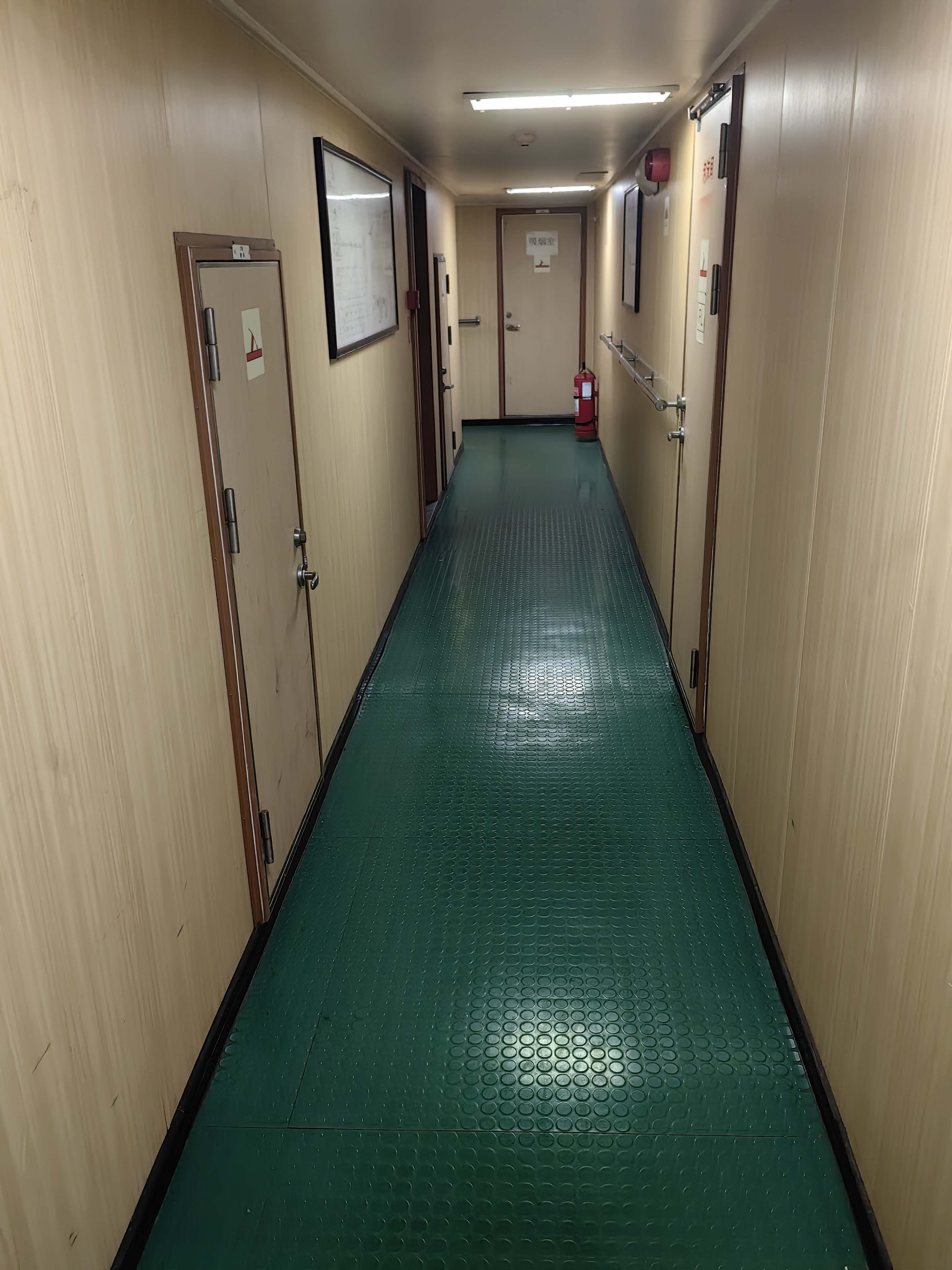 出售13084吨成品油船