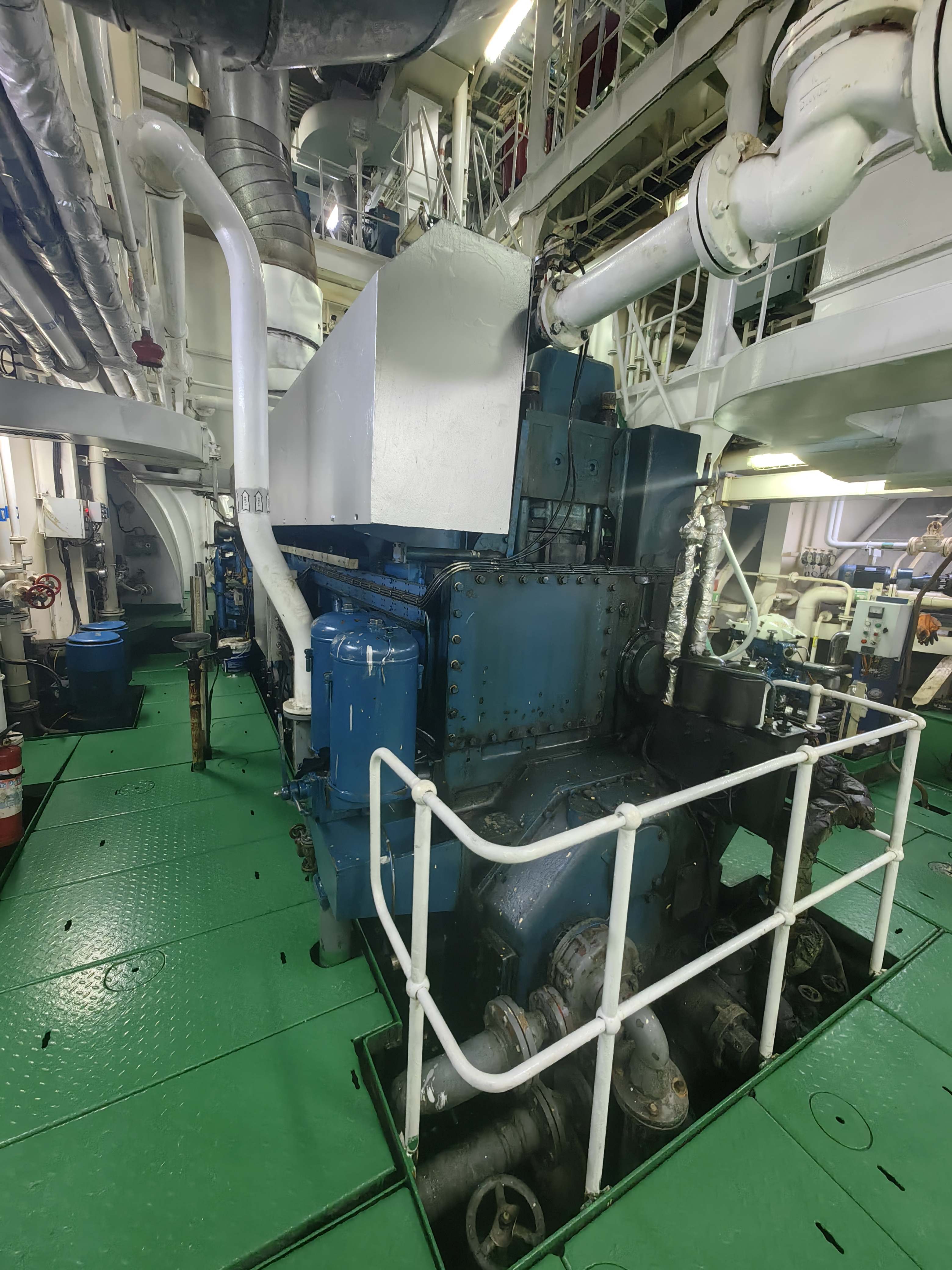 出售13084吨成品油船