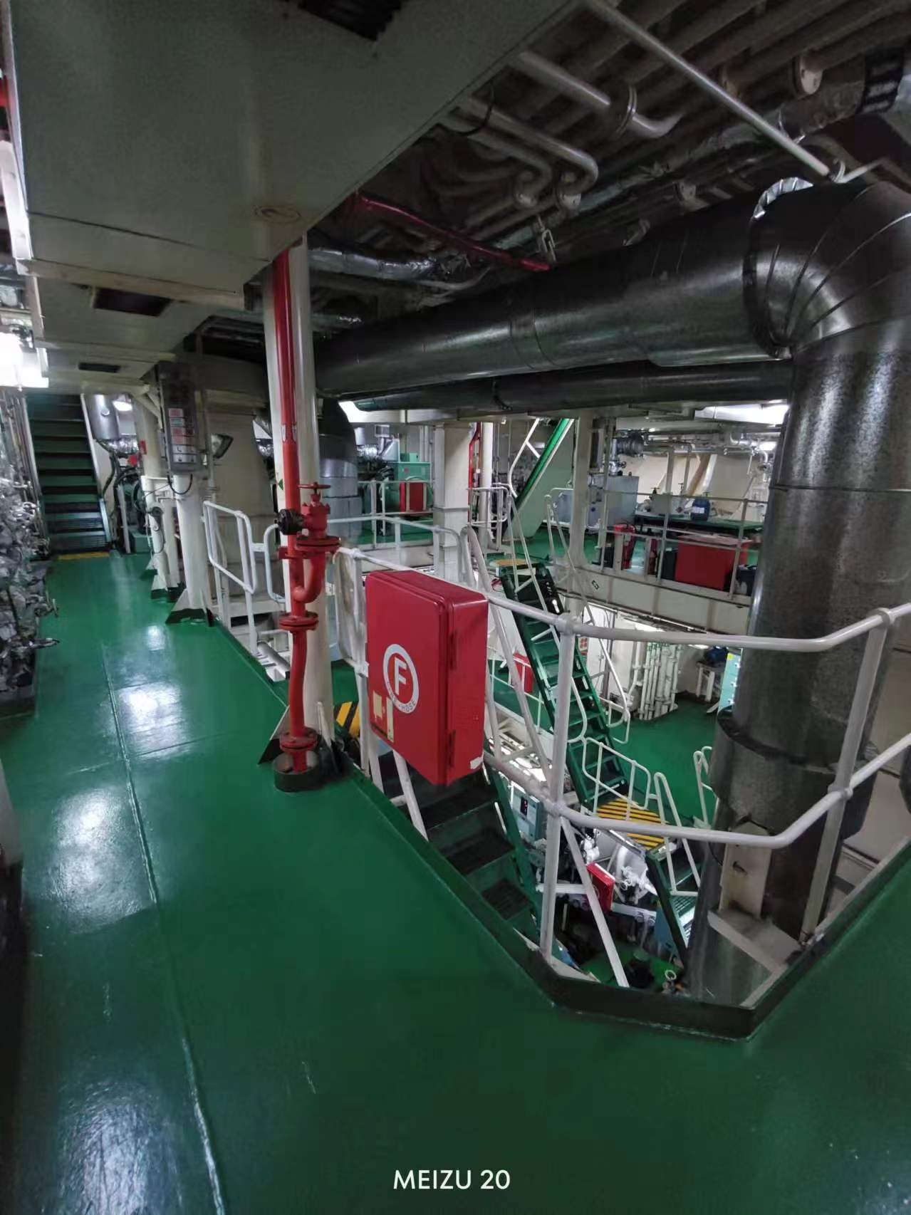 出售10856吨成品油船